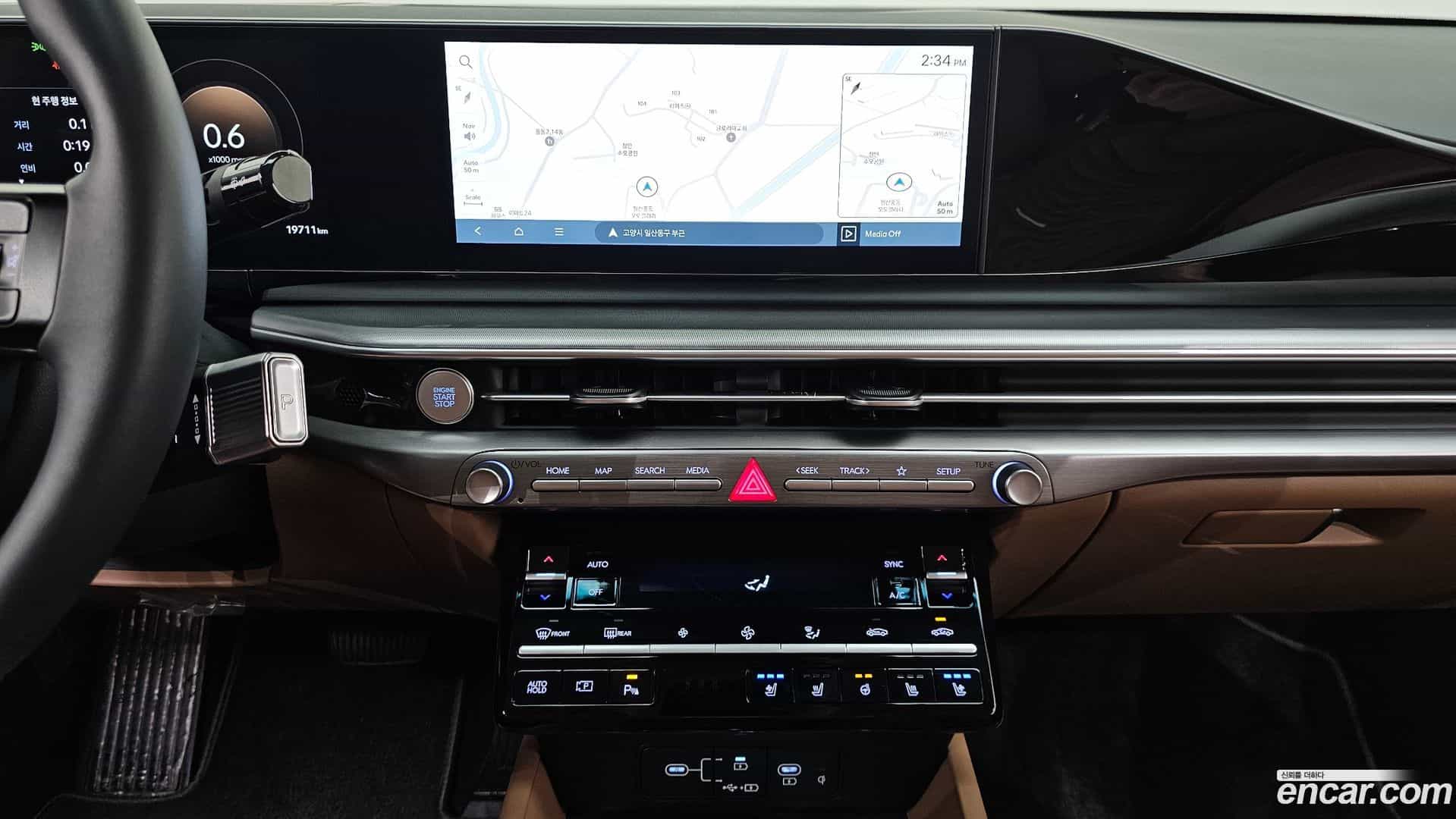 Grandeur Hyundai 2024.4-OPTION-018