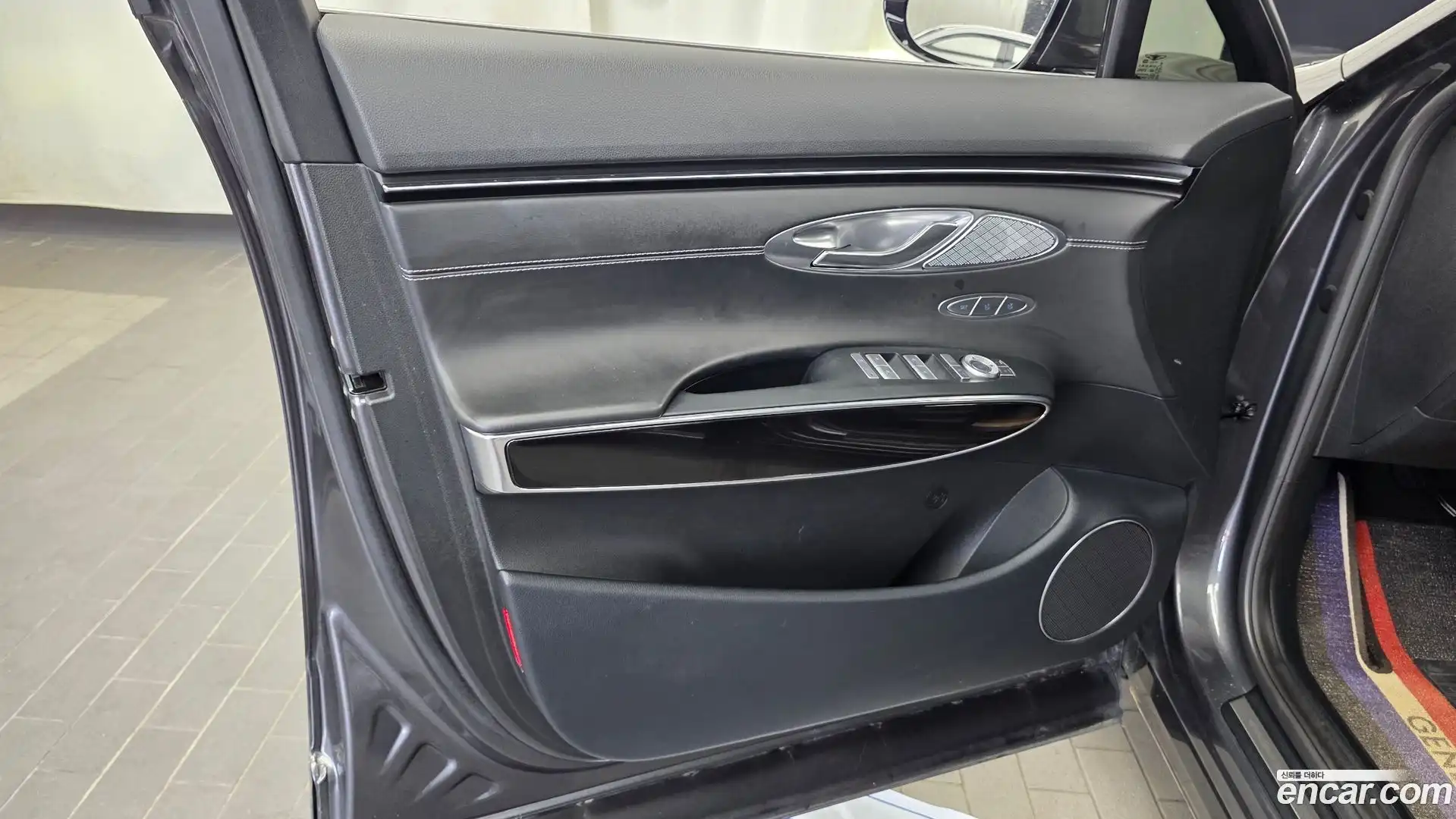 GV70 Genesis 2022.2-INNER-034