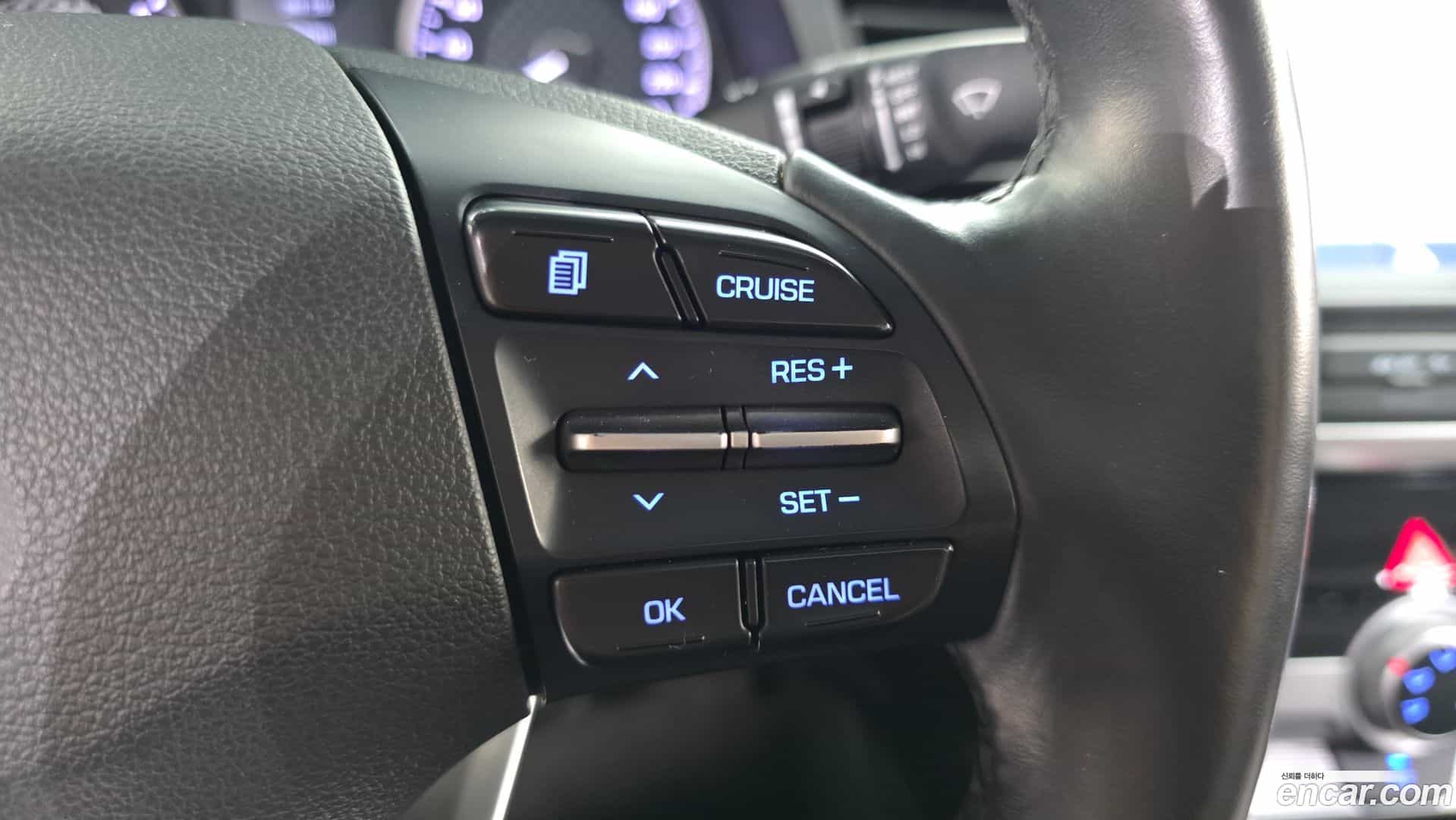 AVANTE Hyundai 2019.0-OPTION-024