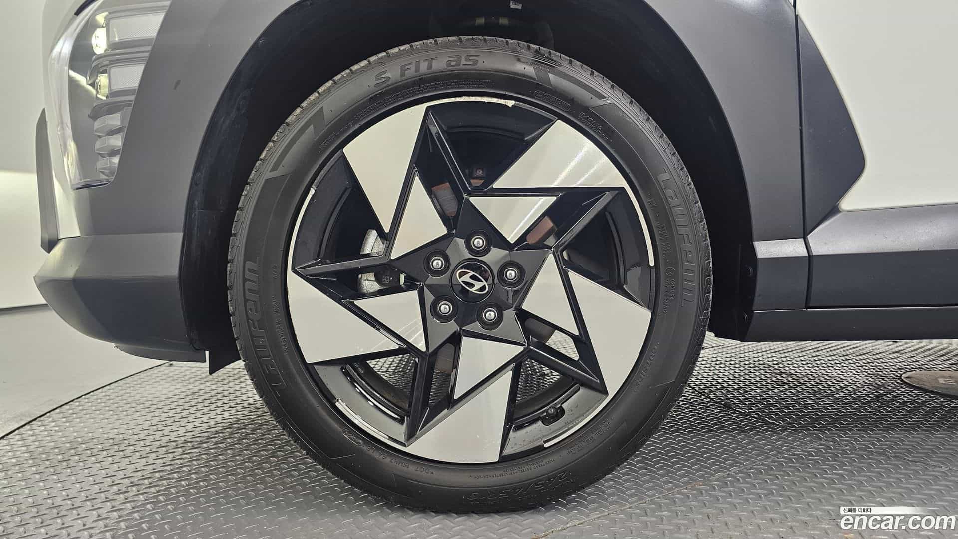 Kona Hyundai 2024.5-OUTER-005