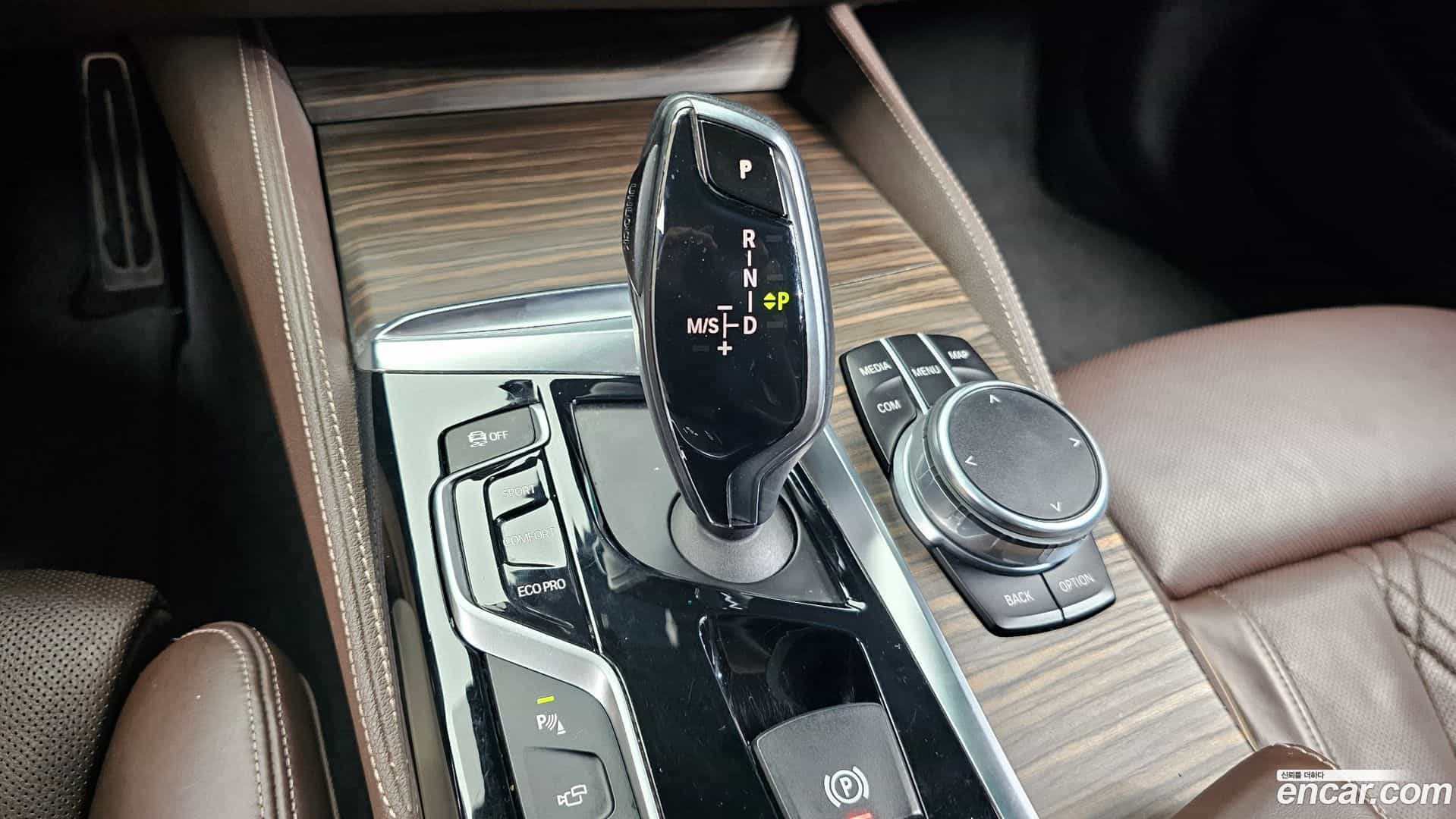 5-Series BMW 2018.3-INNER-009
