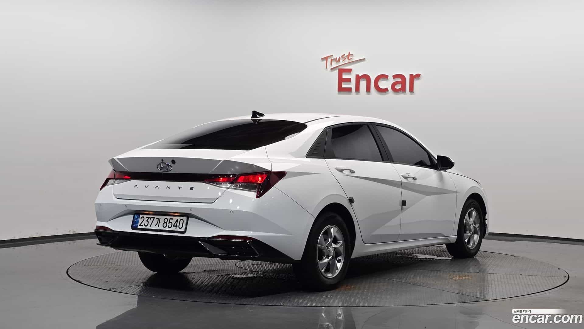 AVANTE Hyundai 2021.5-OUTER-002