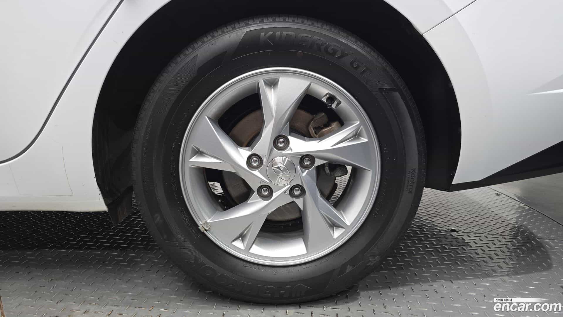 AVANTE Hyundai 2021.5-OUTER-031