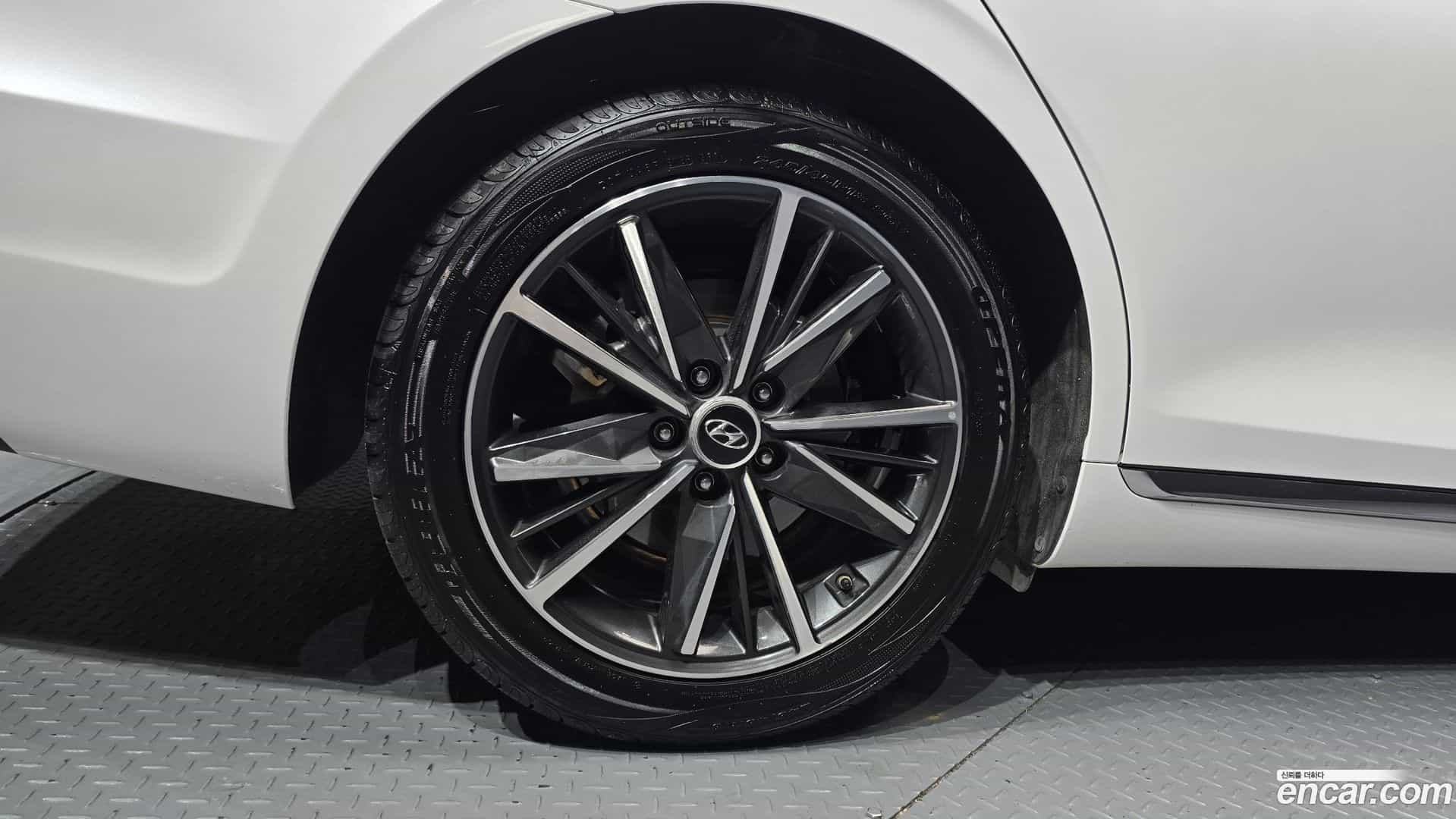 Grandeur Hyundai 2021.6-OUTER-005