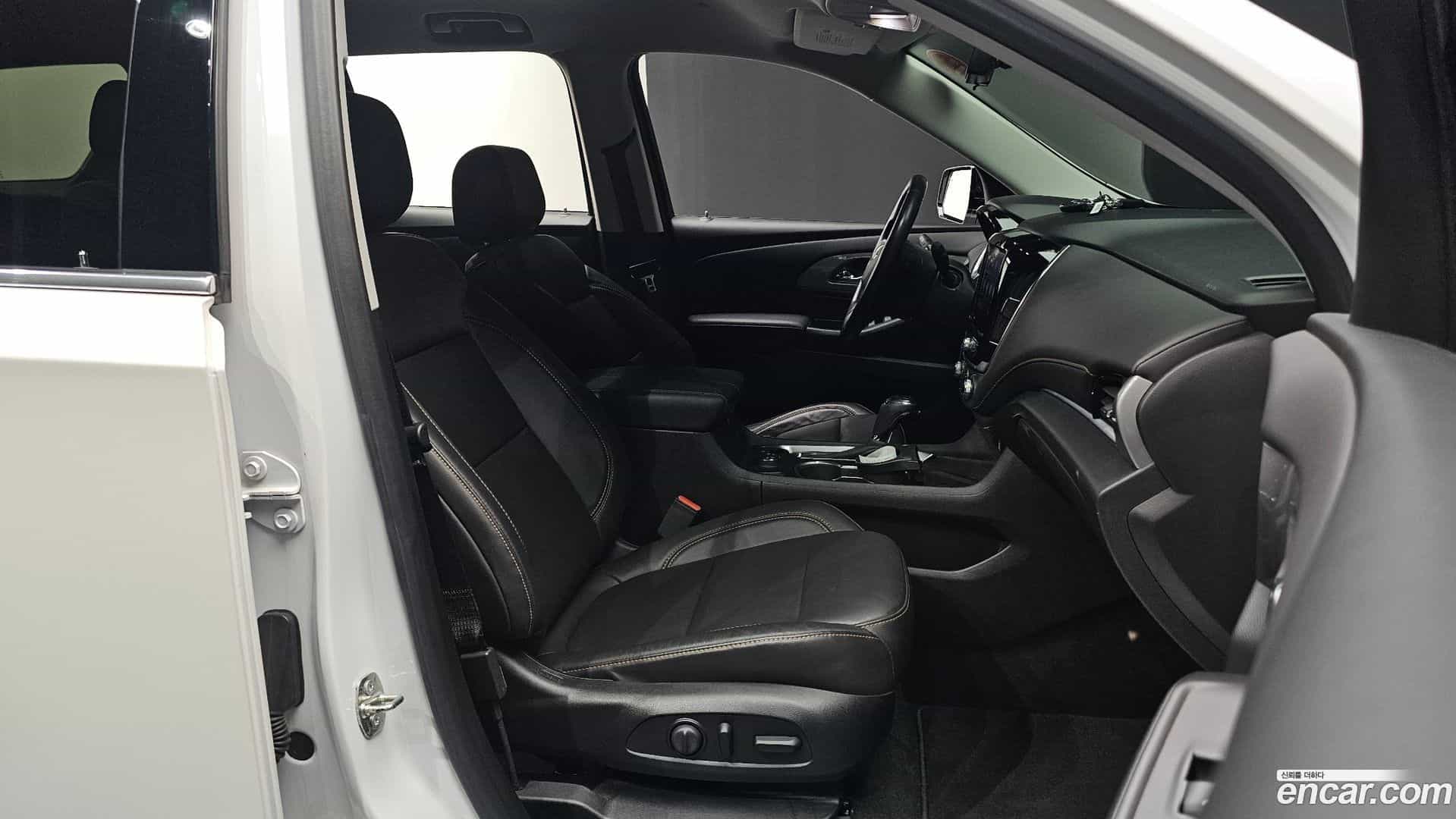 Traverse Chevrolet 2020.4-INNER-010