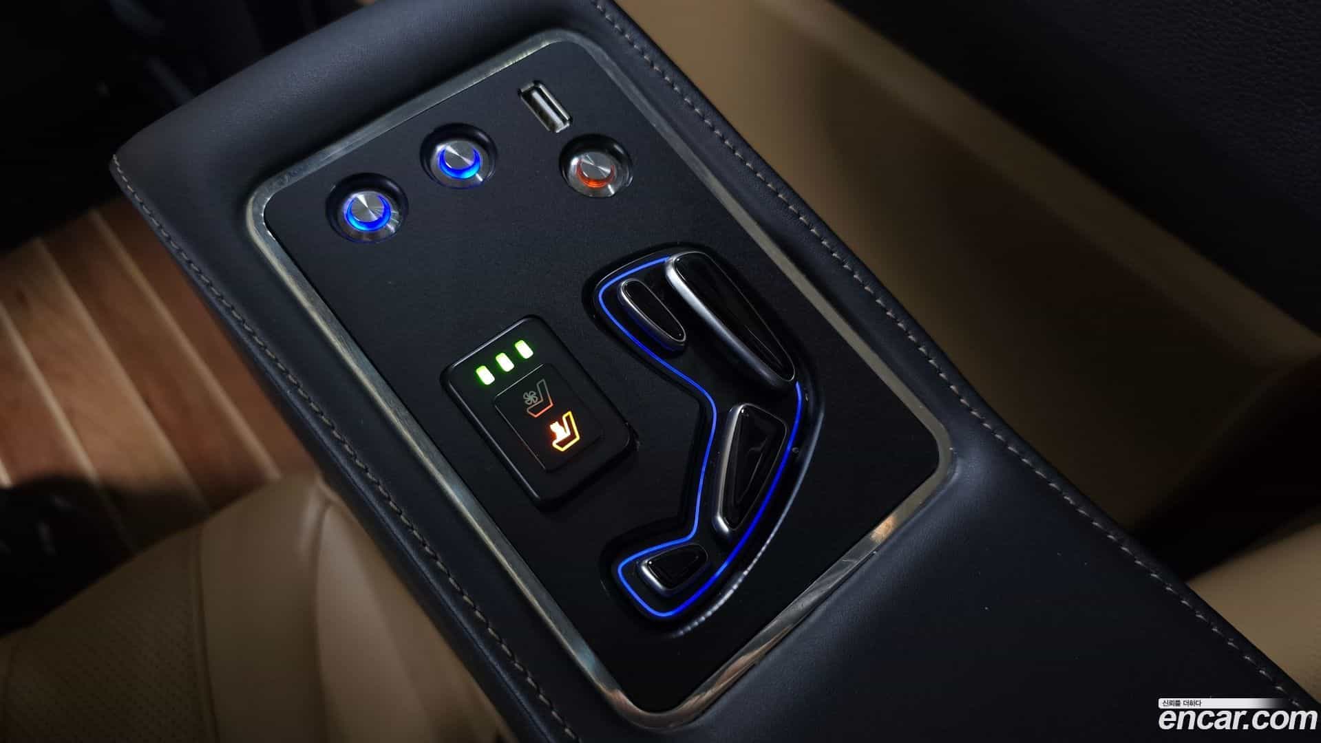 Canival Kia 2021.6-OPTION-024
