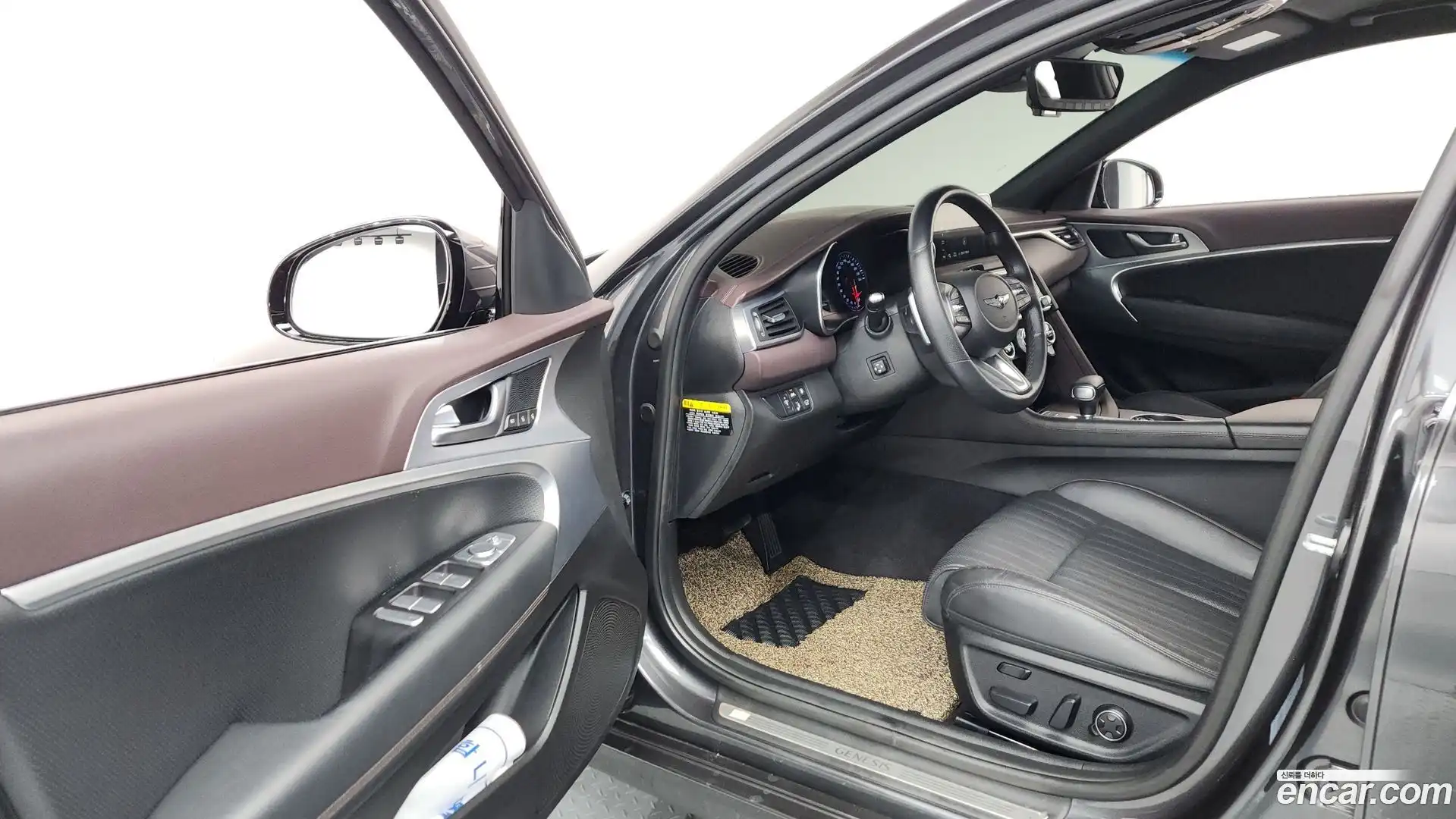 G70 Genesis 2020.4-INNER-010