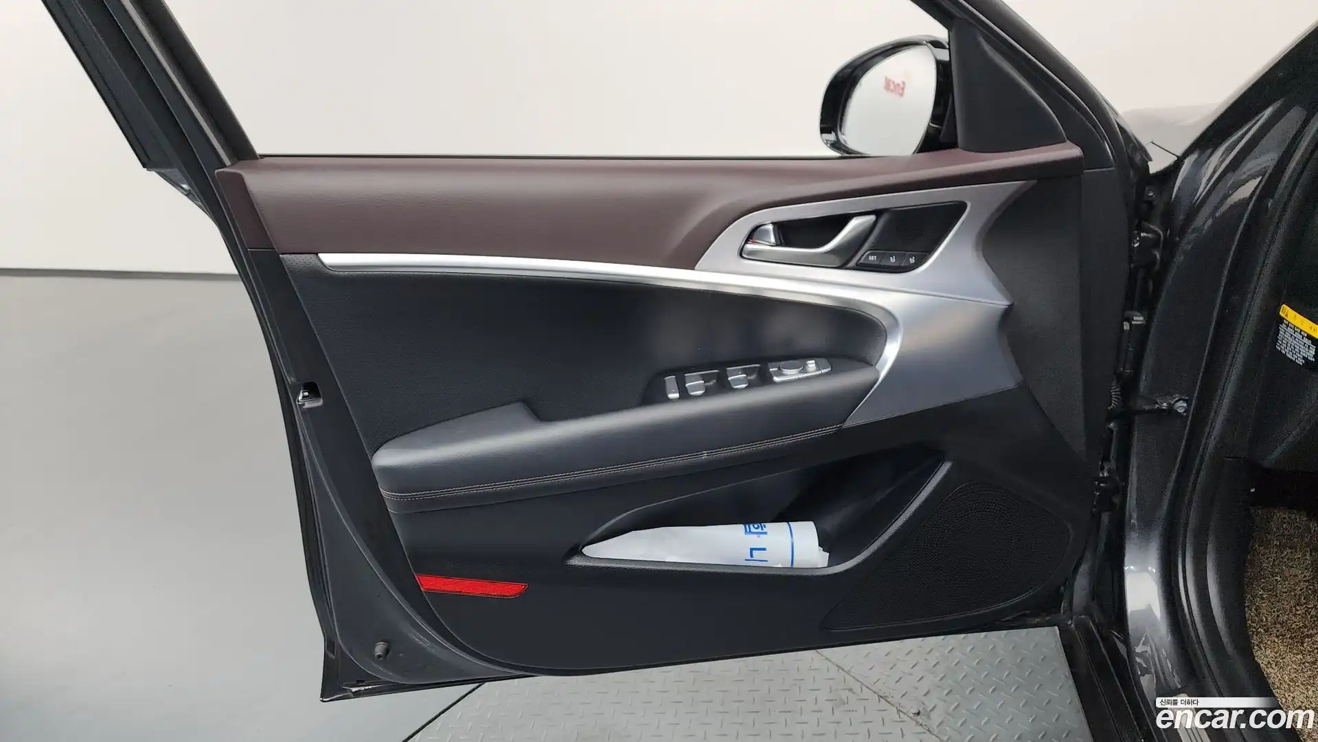 G70 Genesis 2020.4-INNER-034