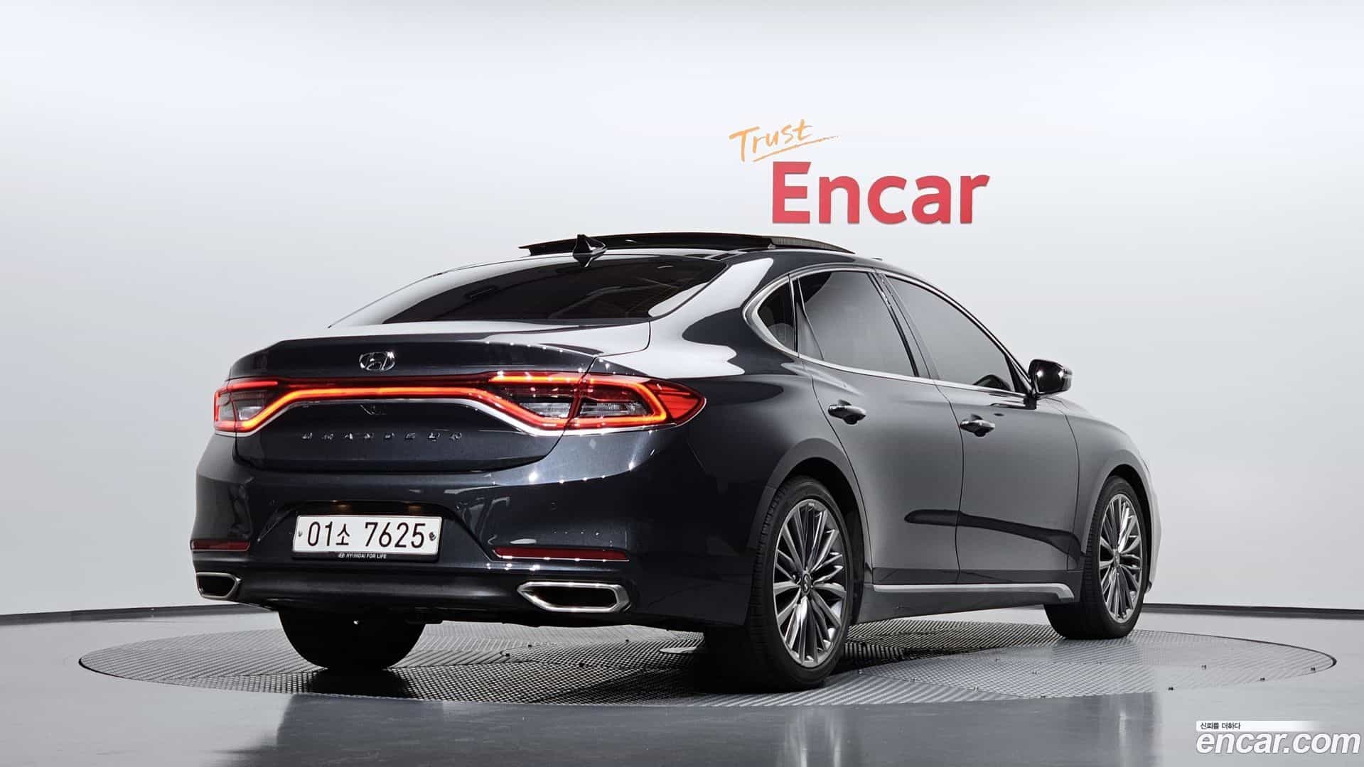 Grandeur Hyundai 2017.8-OUTER-002