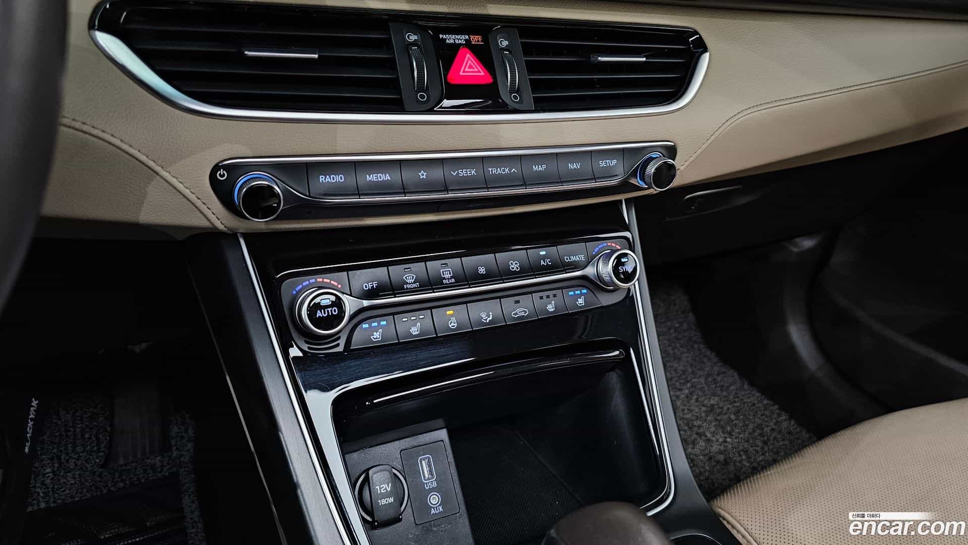 Grandeur Hyundai 2017.8-OPTION-021