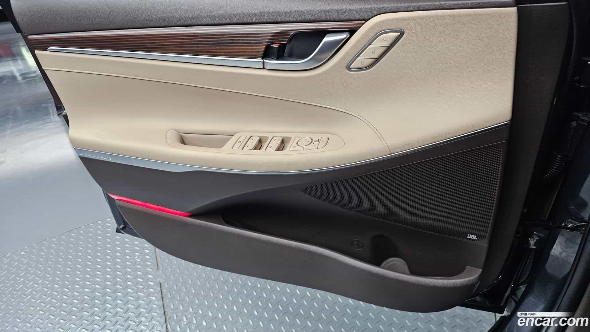 Grandeur Hyundai 2017.8-INNER-034