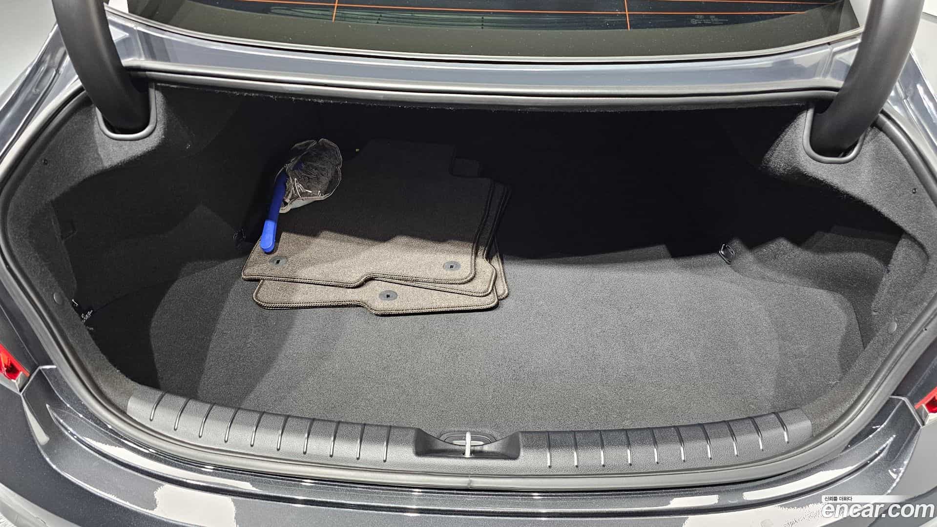 Grandeur Hyundai 2017.8-OPTION-049