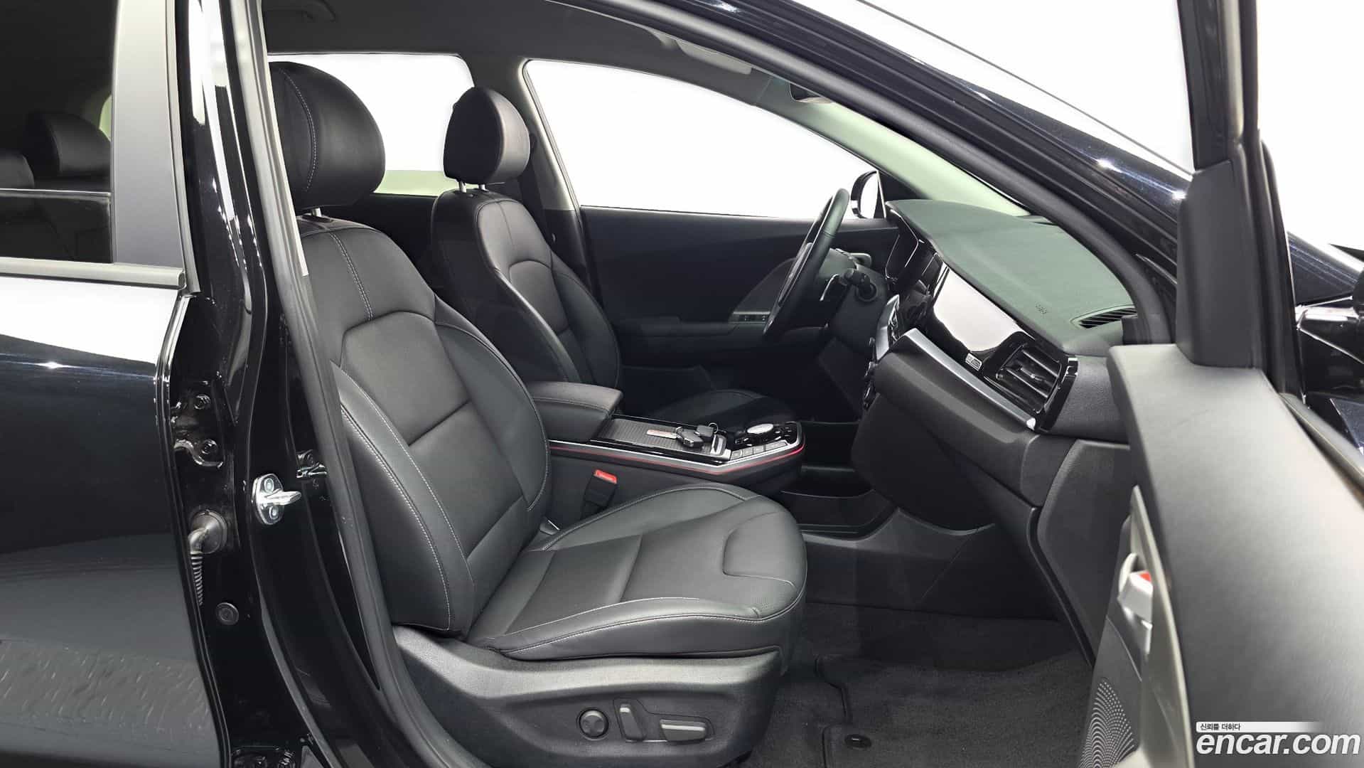 Niro Kia 2023.3-INNER-036