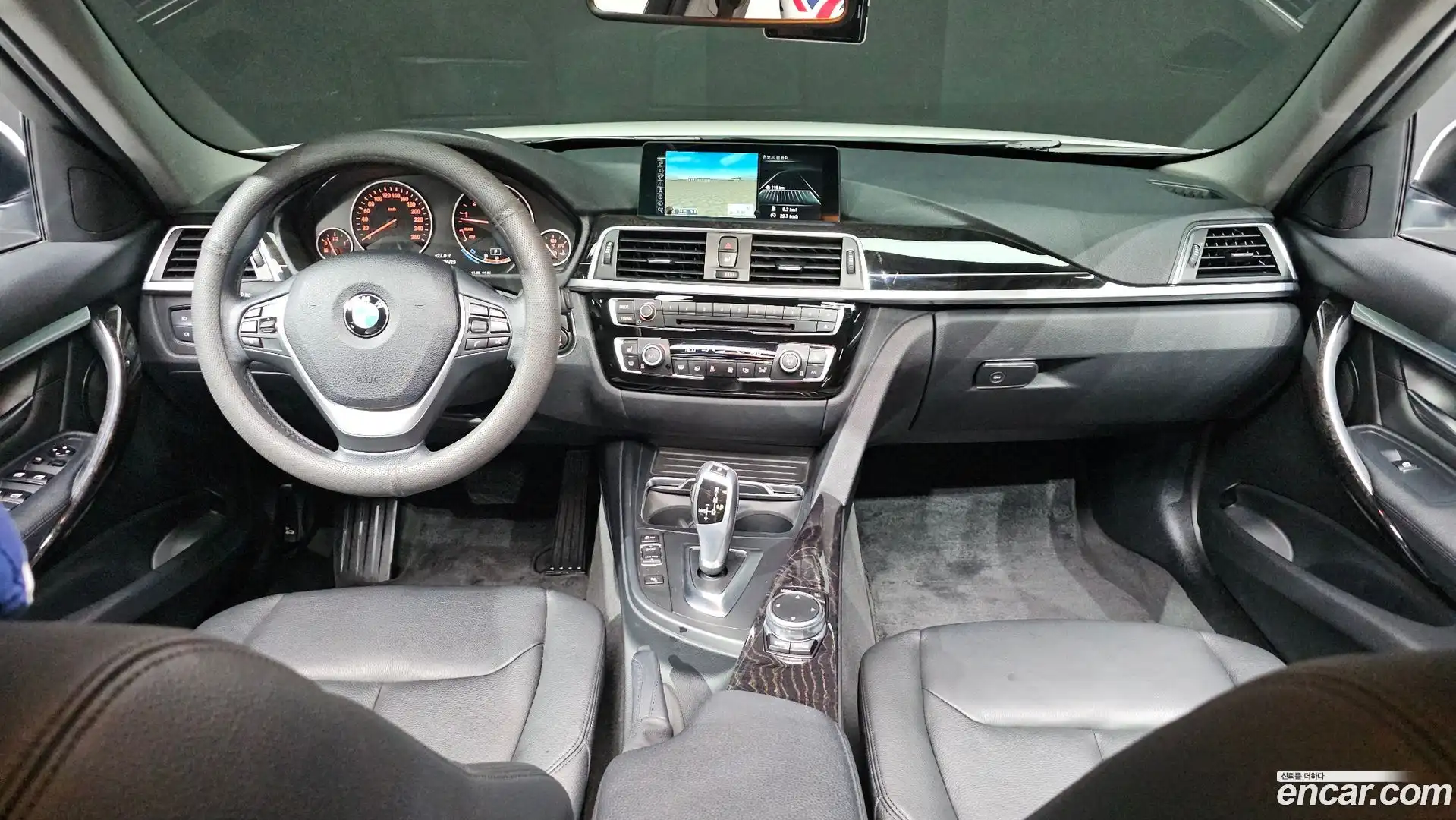 3-Series BMW 2016.5-INNER-007