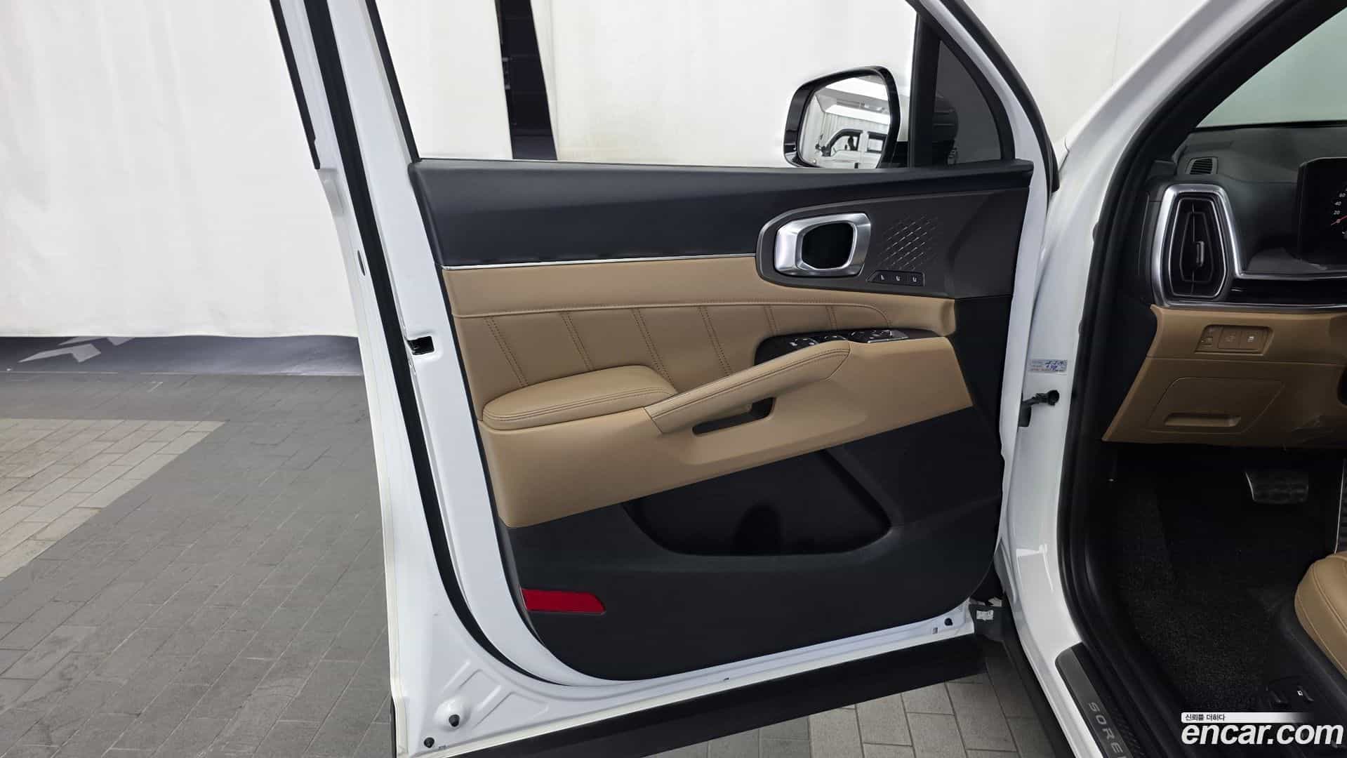 Sorento Kia 2023.8-INNER-034