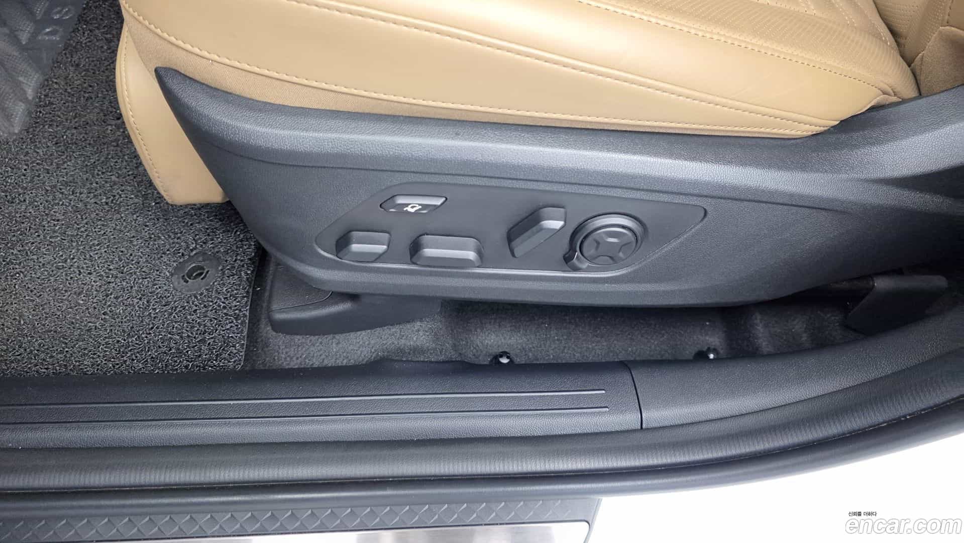 Sorento Kia 2023.8-OPTION-044