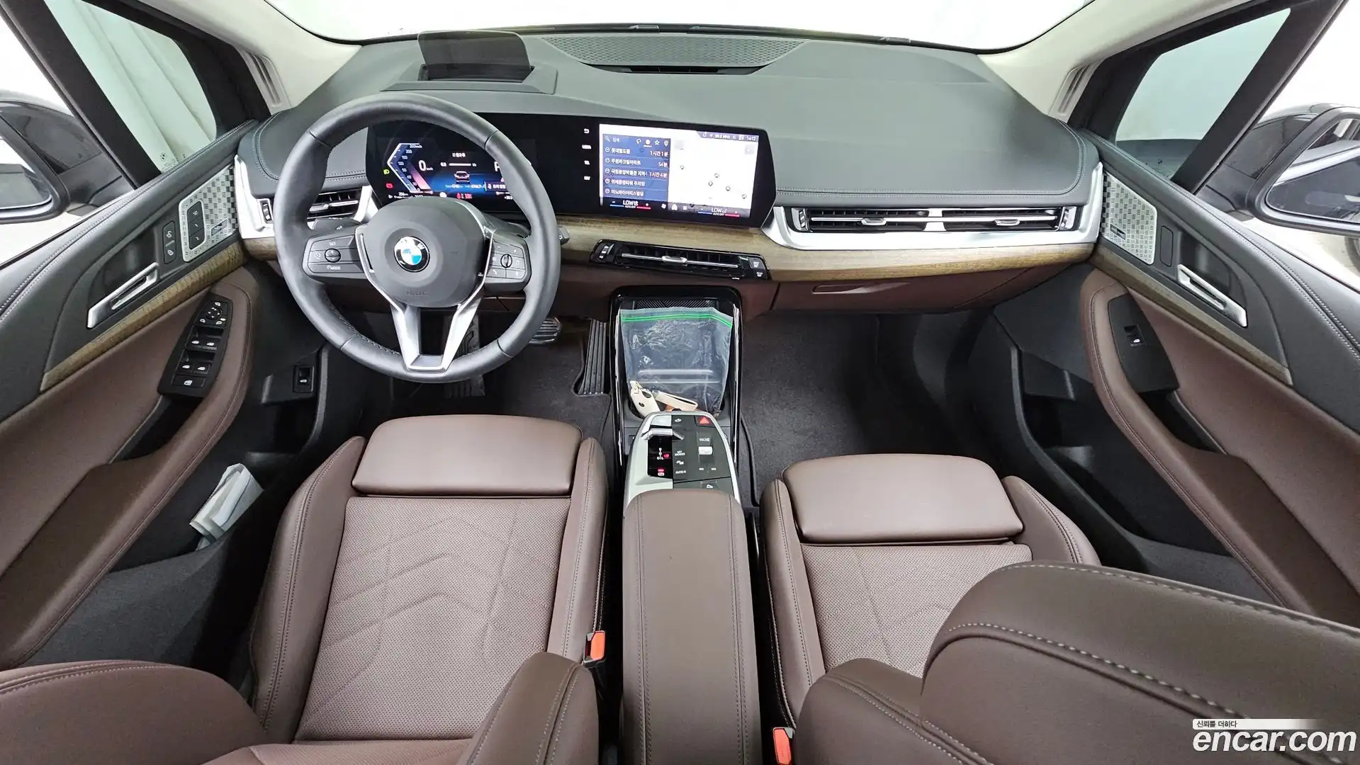 2-Series BMW 2025.4-INNER-007