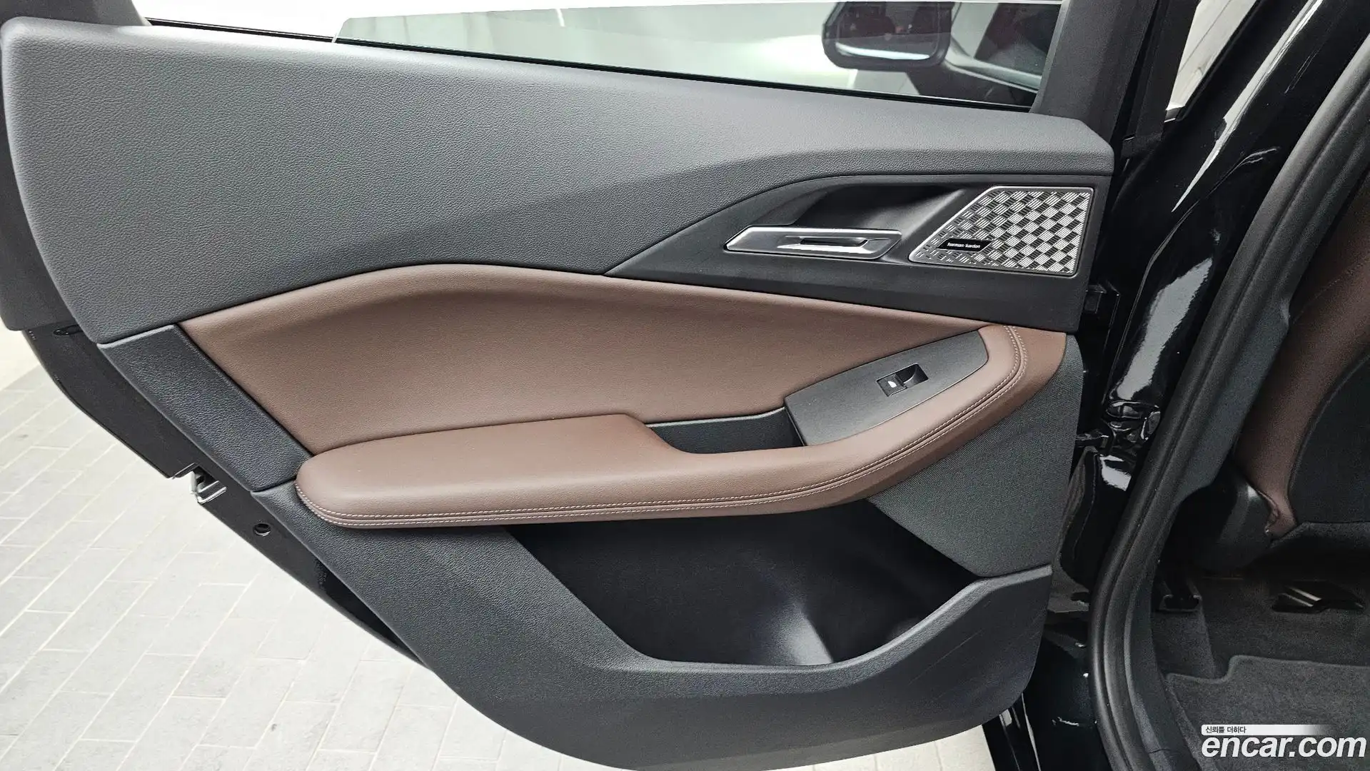 2-Series BMW 2025.4-INNER-035