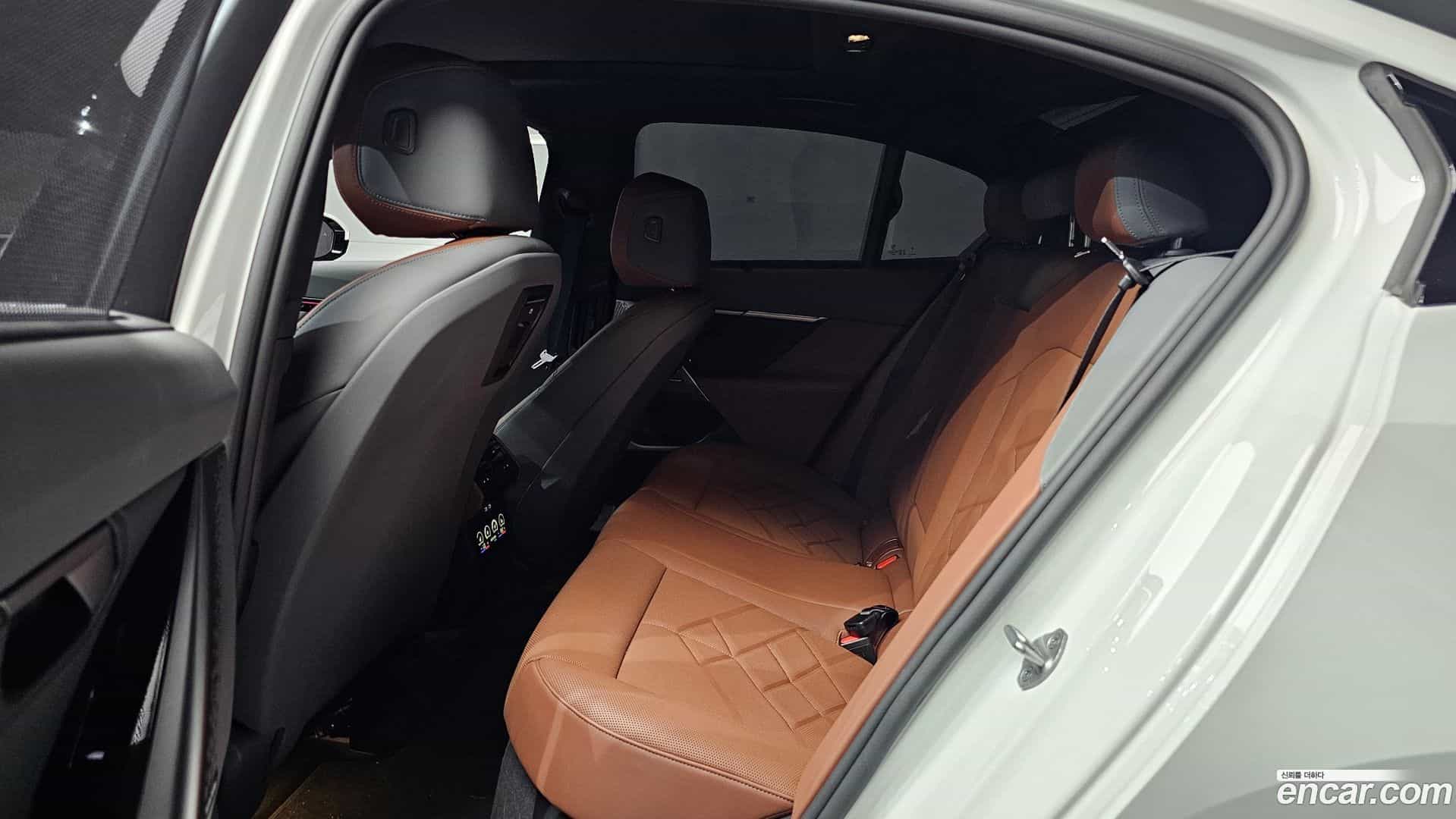 5-Series BMW 2025.11-OPTION-016