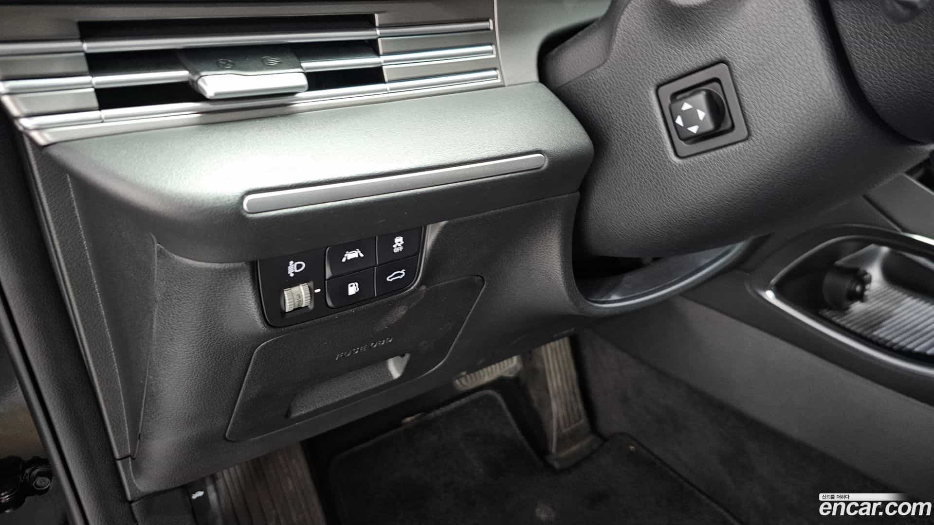Grandeur Hyundai 2022.5-OPTION-024