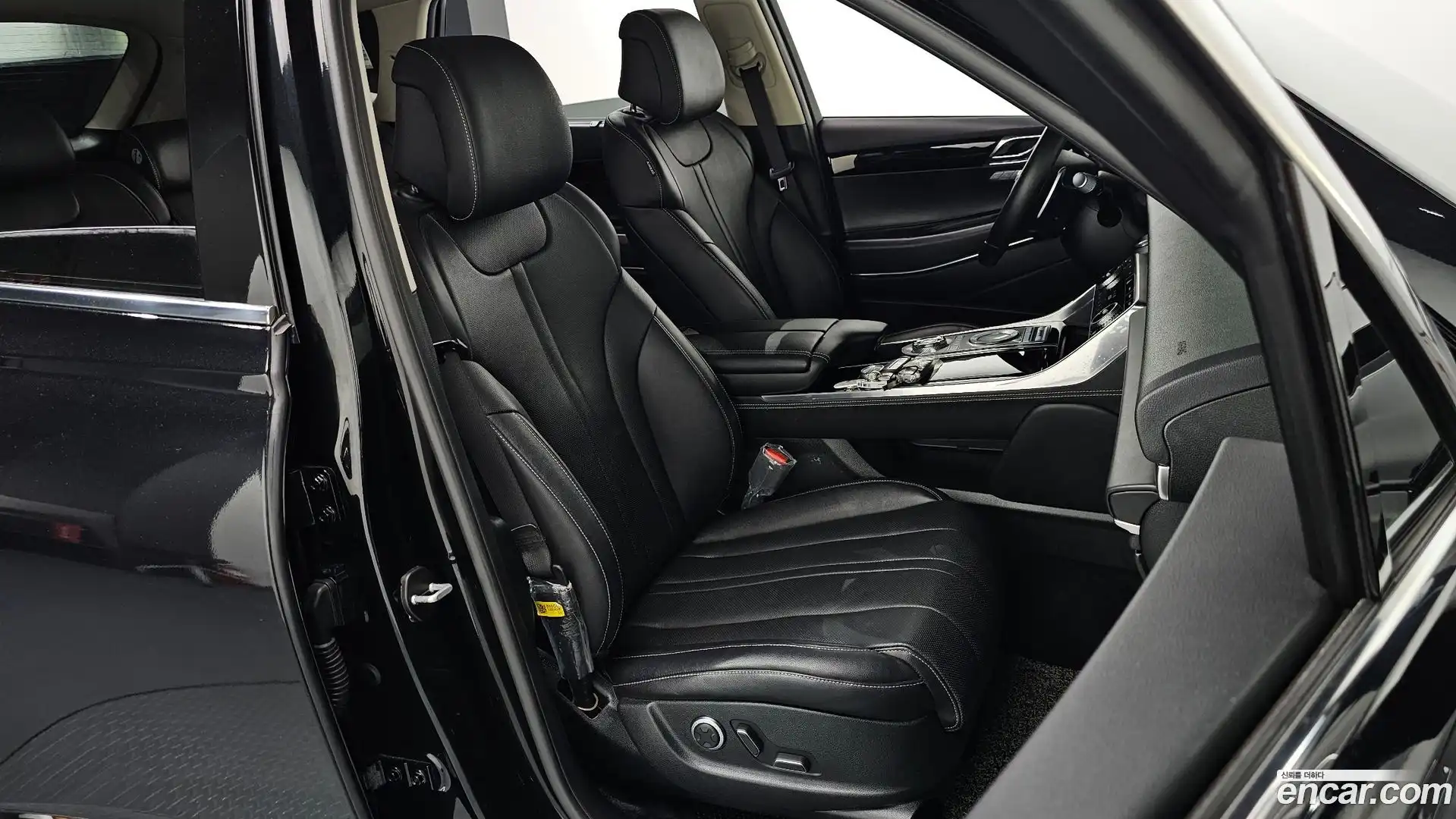 GV80 Genesis 2022.0-INNER-036