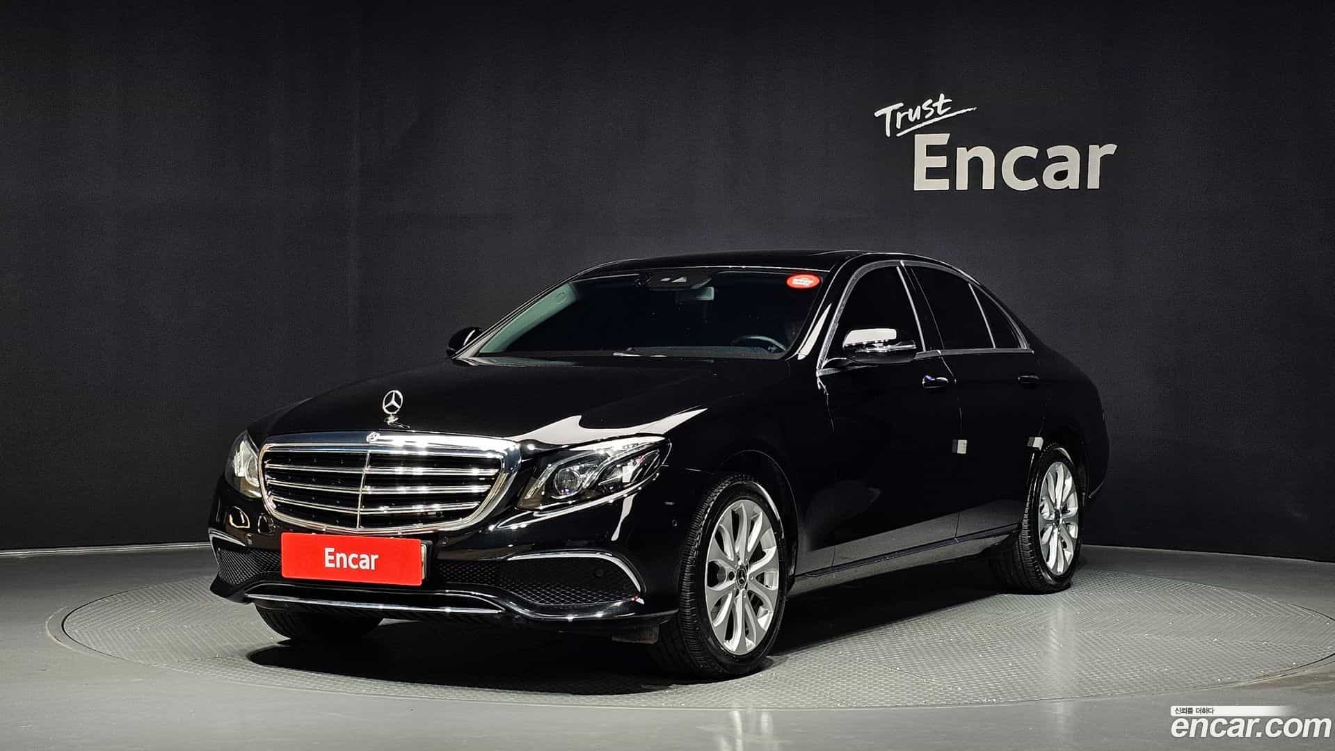 E-Class Mercedes-Benz 2019.10-OUTER-001
