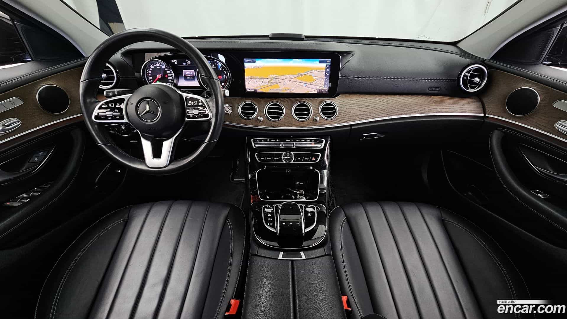 E-Class Mercedes-Benz 2019.10-INNER-007