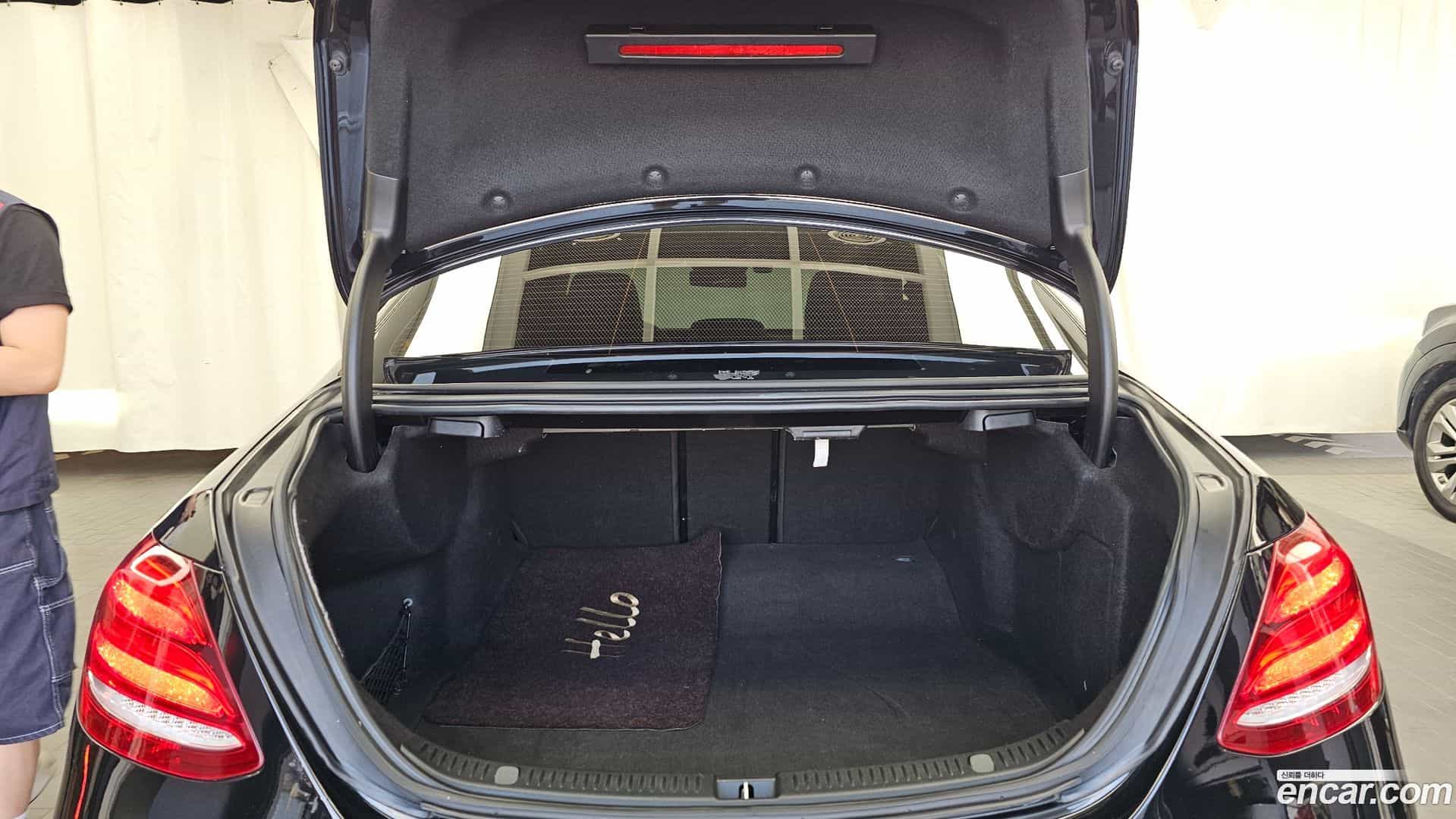 E-Class Mercedes-Benz 2019.10-OPTION-024