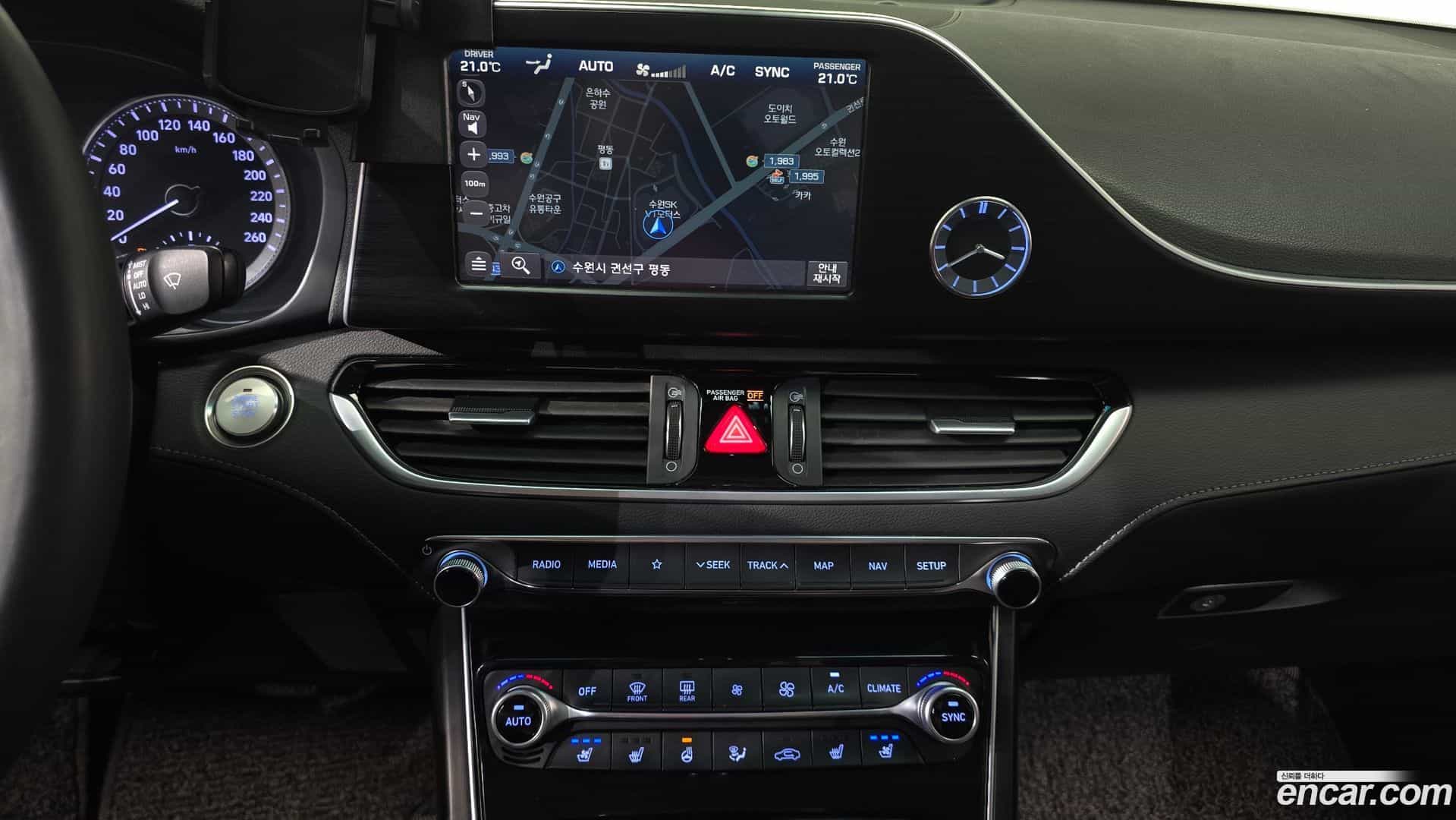 Grandeur Hyundai 2017.1-OPTION-016
