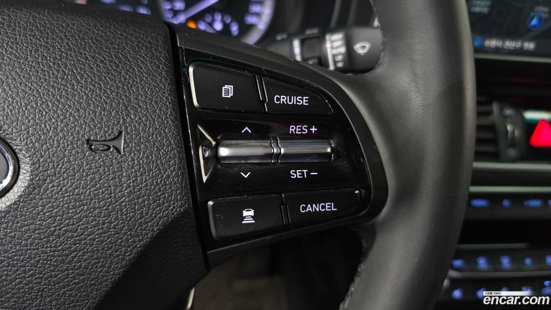 Grandeur Hyundai 2017.1-OPTION-019