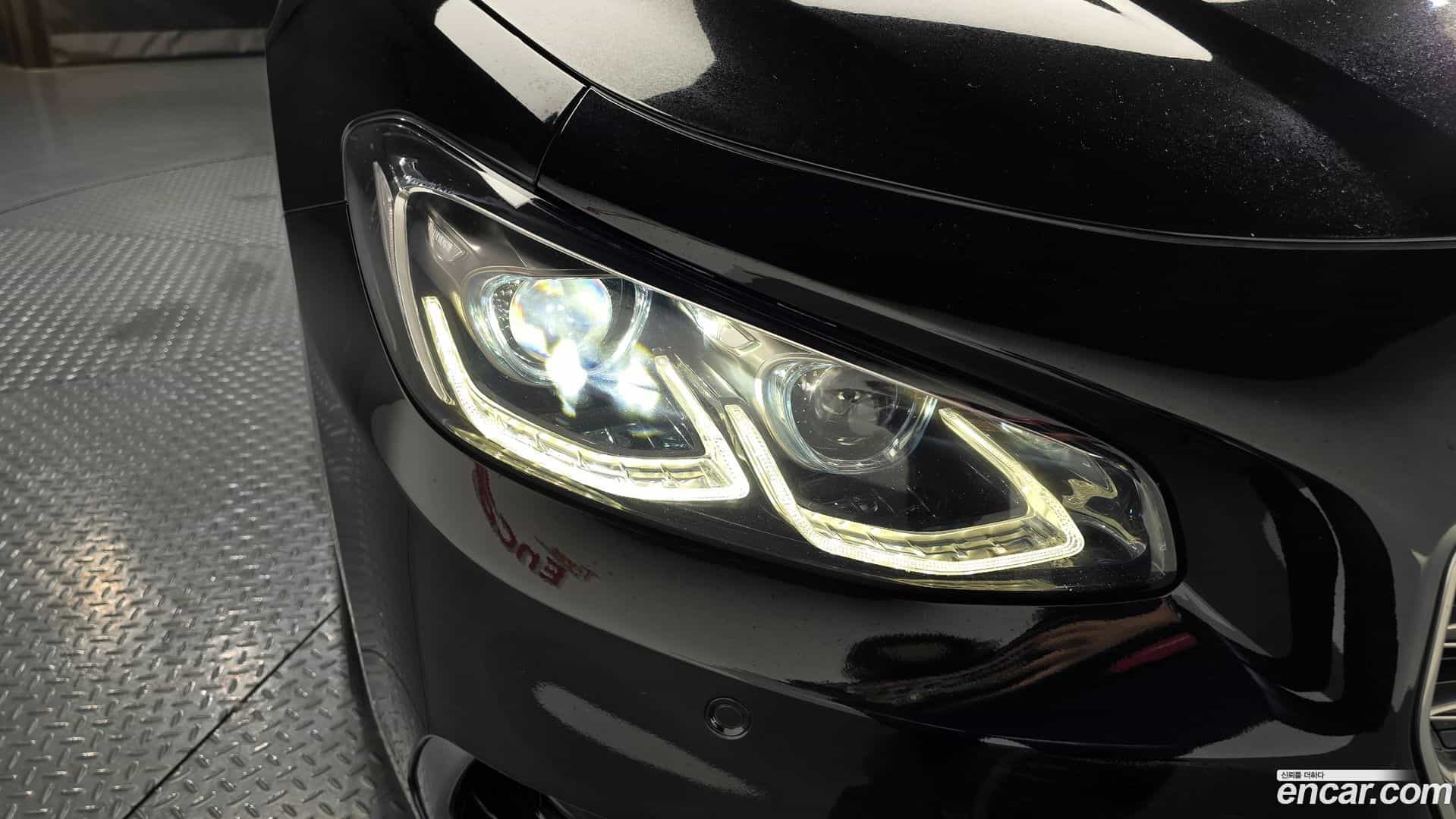 Grandeur Hyundai 2017.1-OUTER-032