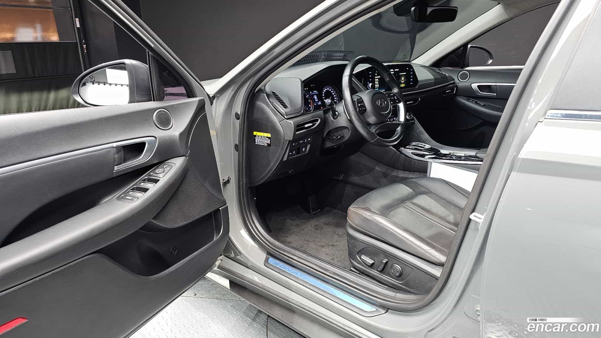Sonata Hyundai 2019.4-INNER-010