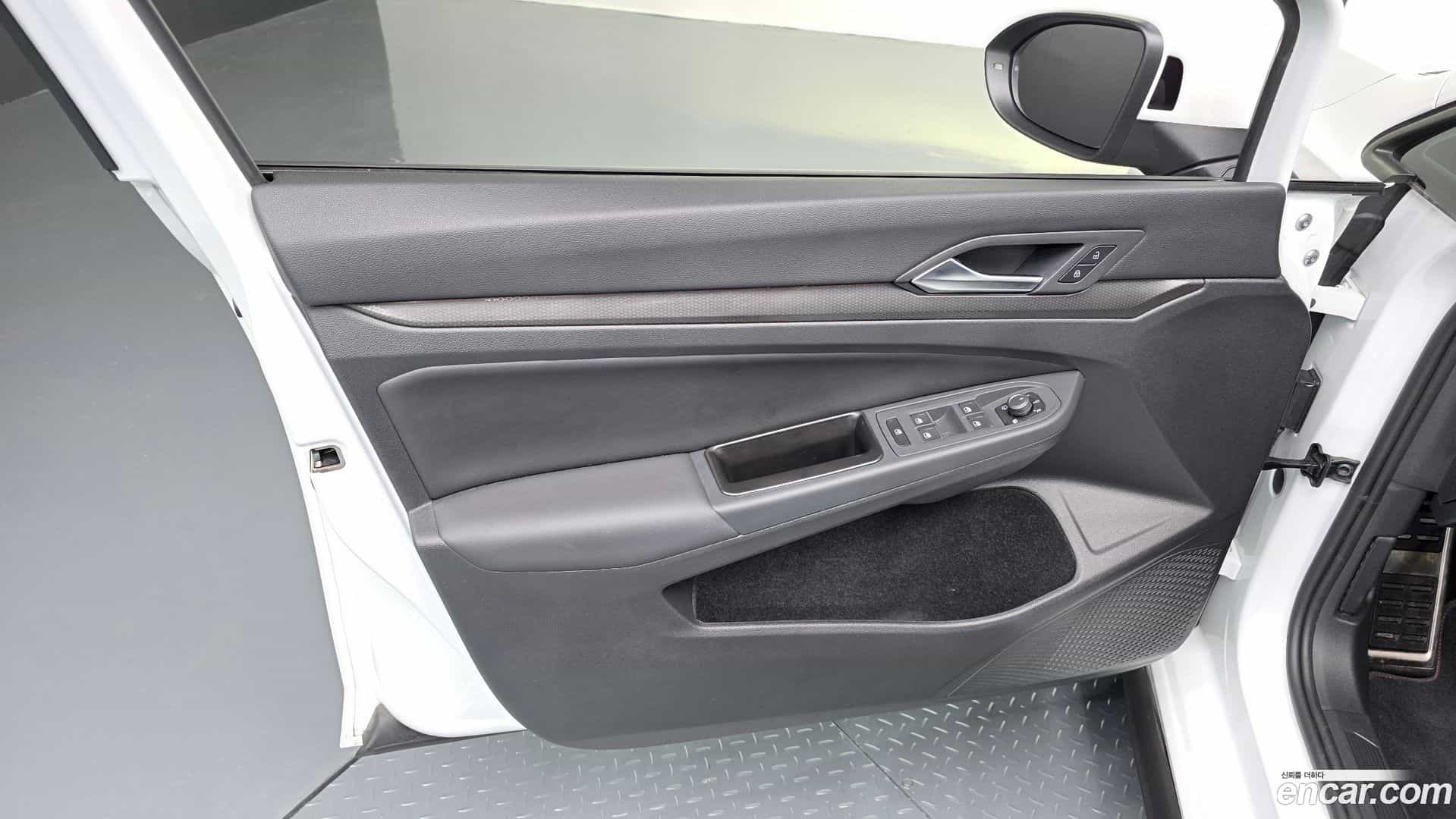 Golf Volkswagen 2024.10-INNER-034