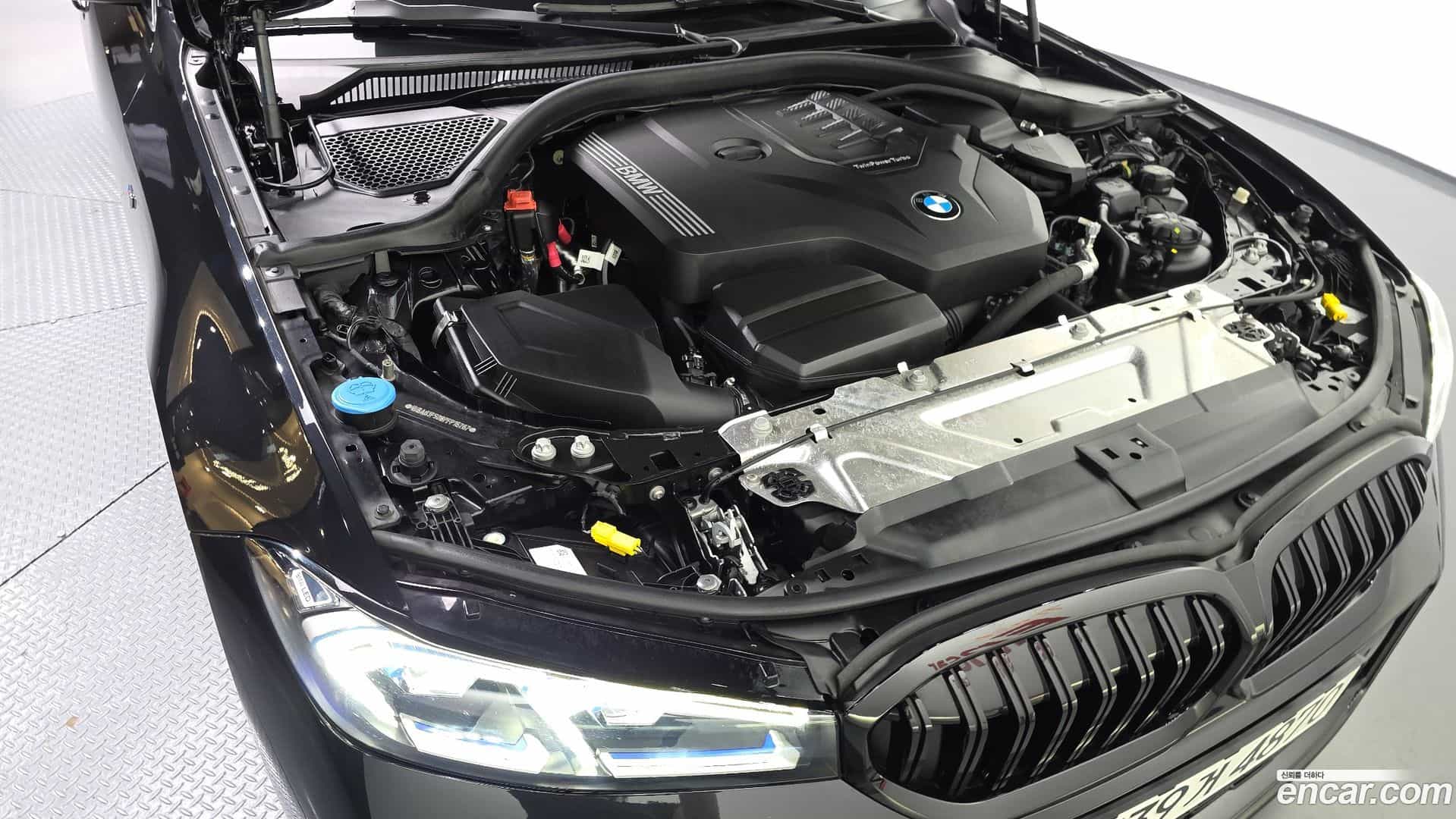 3-Series BMW 2023.2-OUTER-006