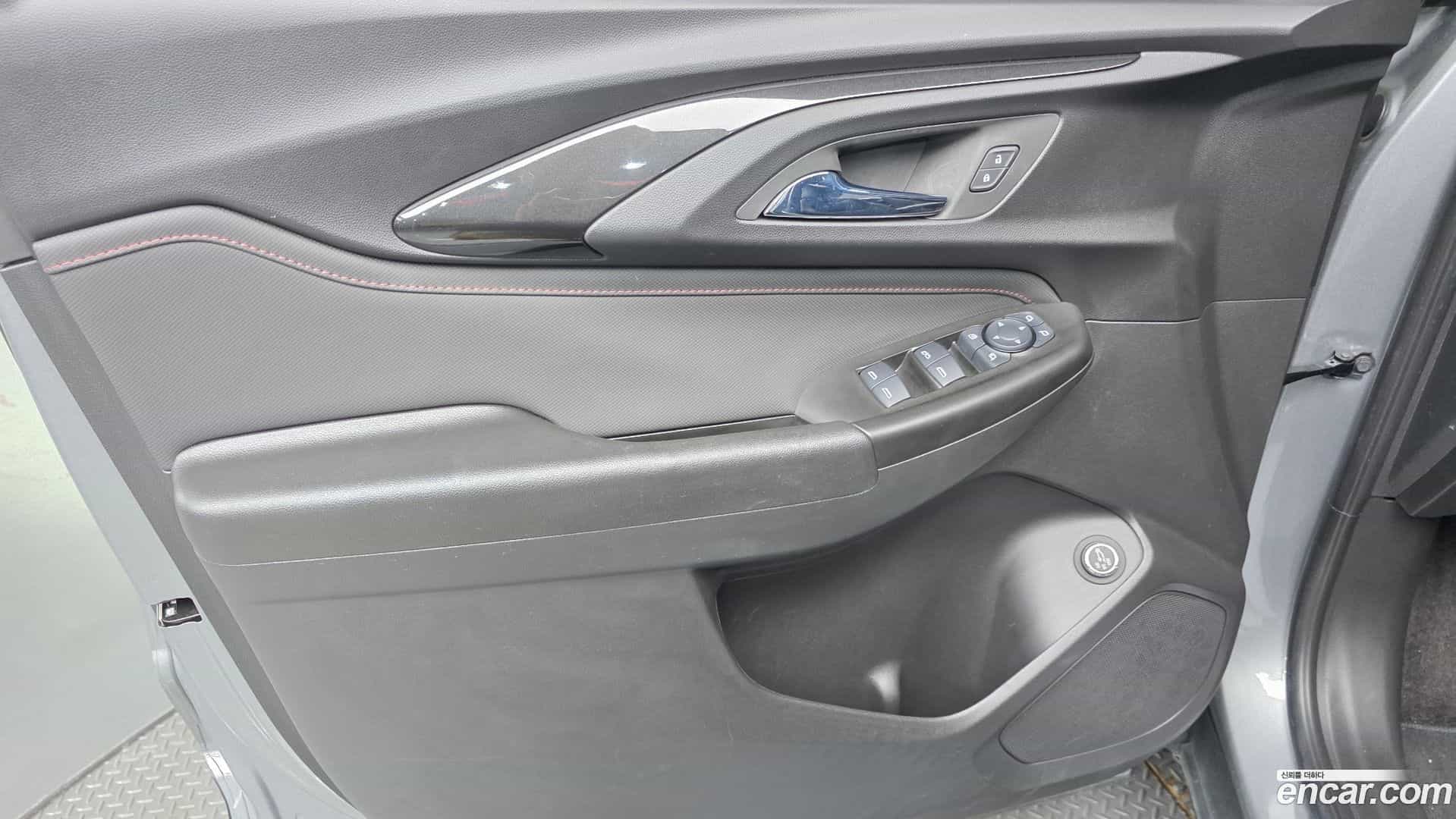 Trailblazer Chevrolet 2022.5-INNER-034