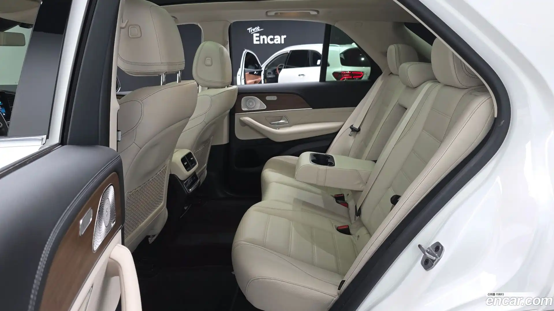 GLE-Class Mercedes-Benz 2021.7-OPTION-015