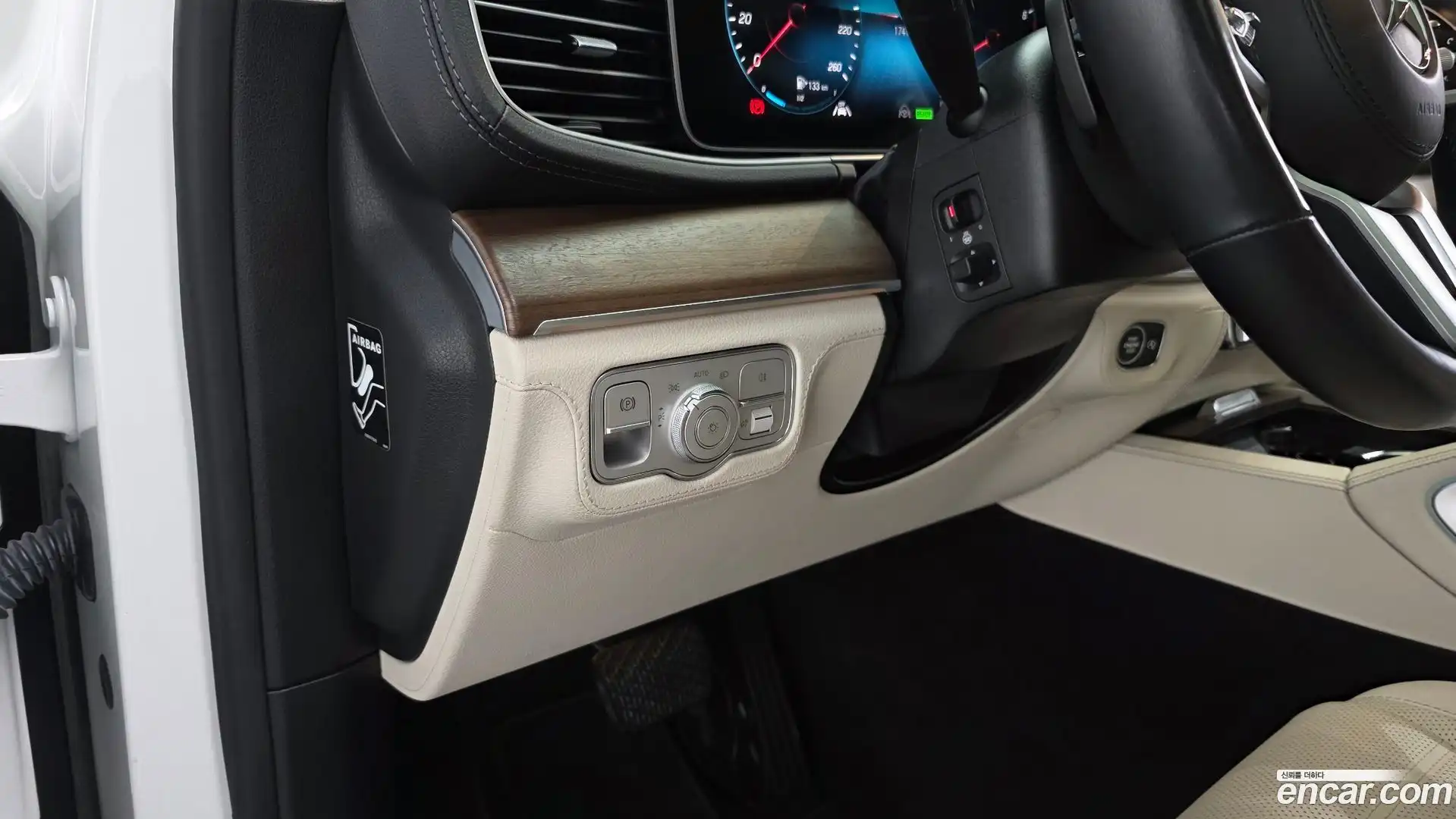 GLE-Class Mercedes-Benz 2021.7-OPTION-017