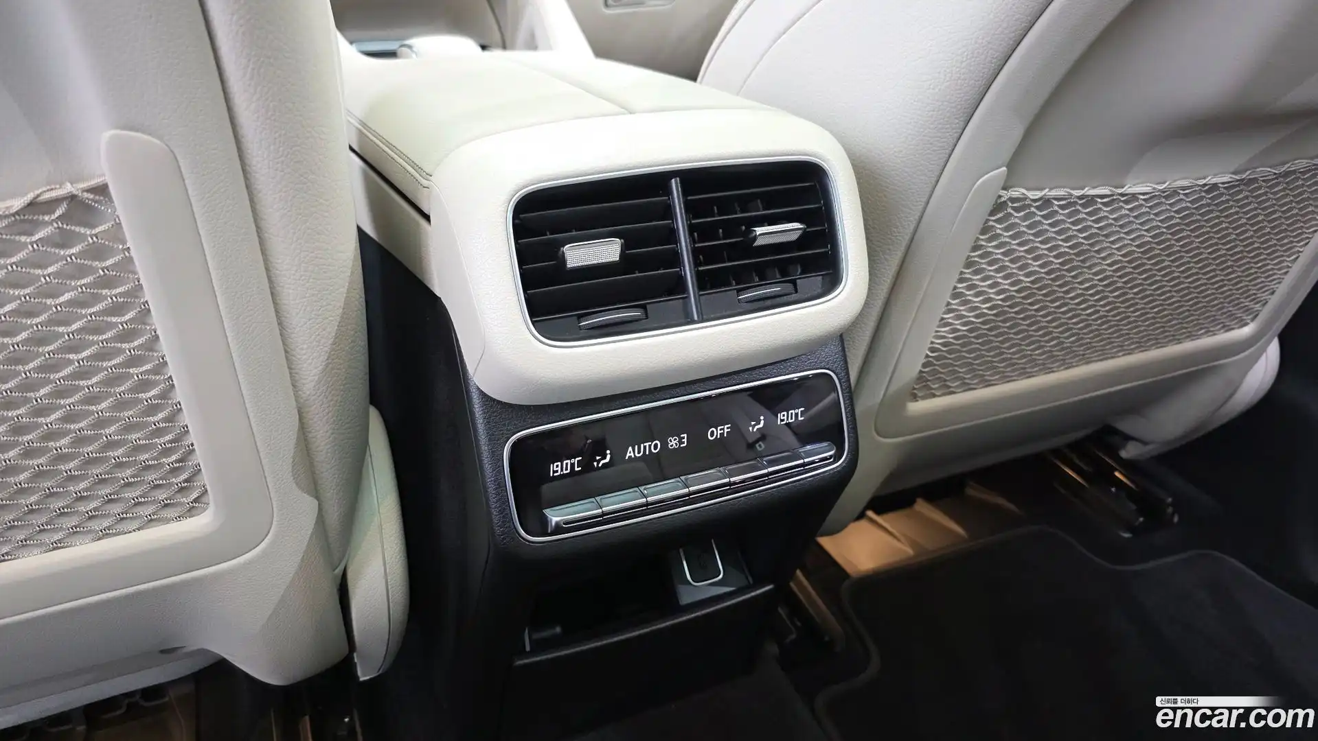 GLE-Class Mercedes-Benz 2021.7-OPTION-047