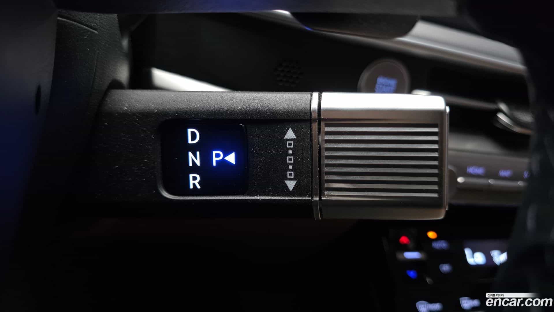 Grandeur Hyundai 2025.4-INNER-009