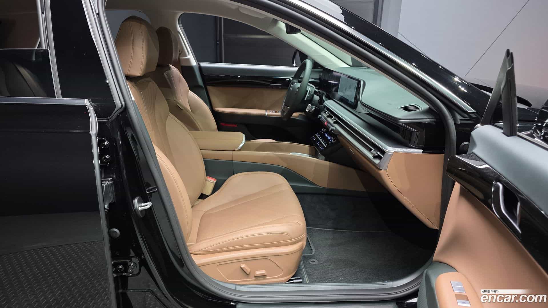 Grandeur Hyundai 2025.4-OPTION-015