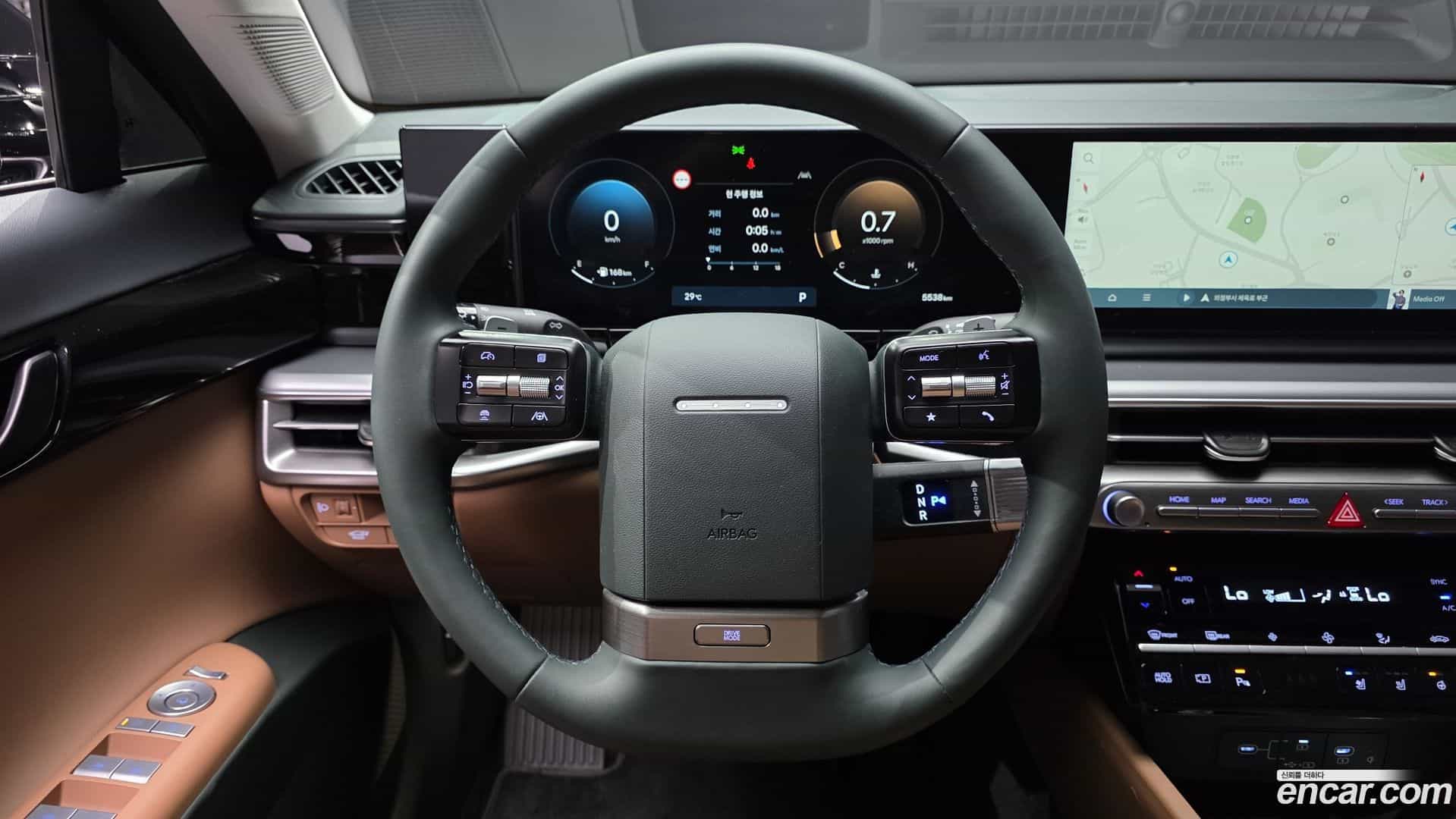 Grandeur Hyundai 2025.4-OPTION-017