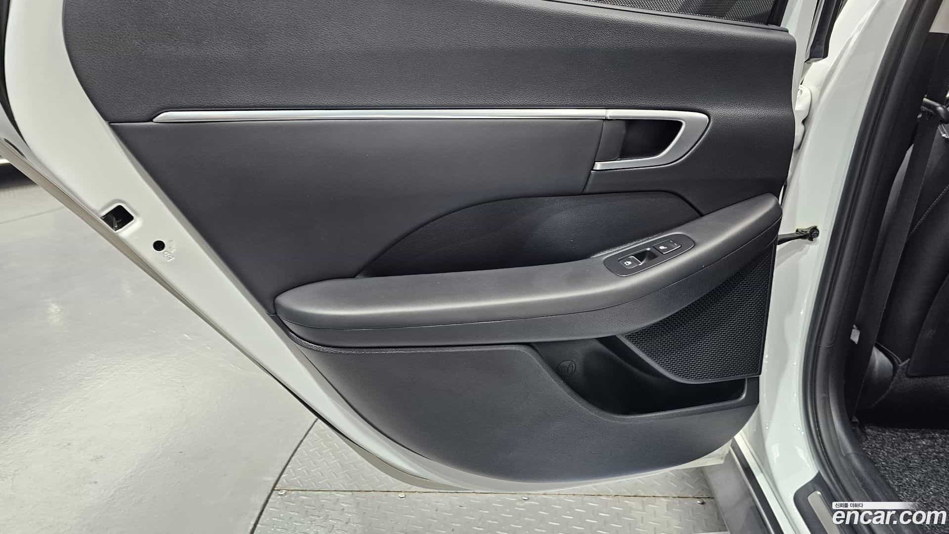 Sonata Hyundai 2019.4-INNER-035