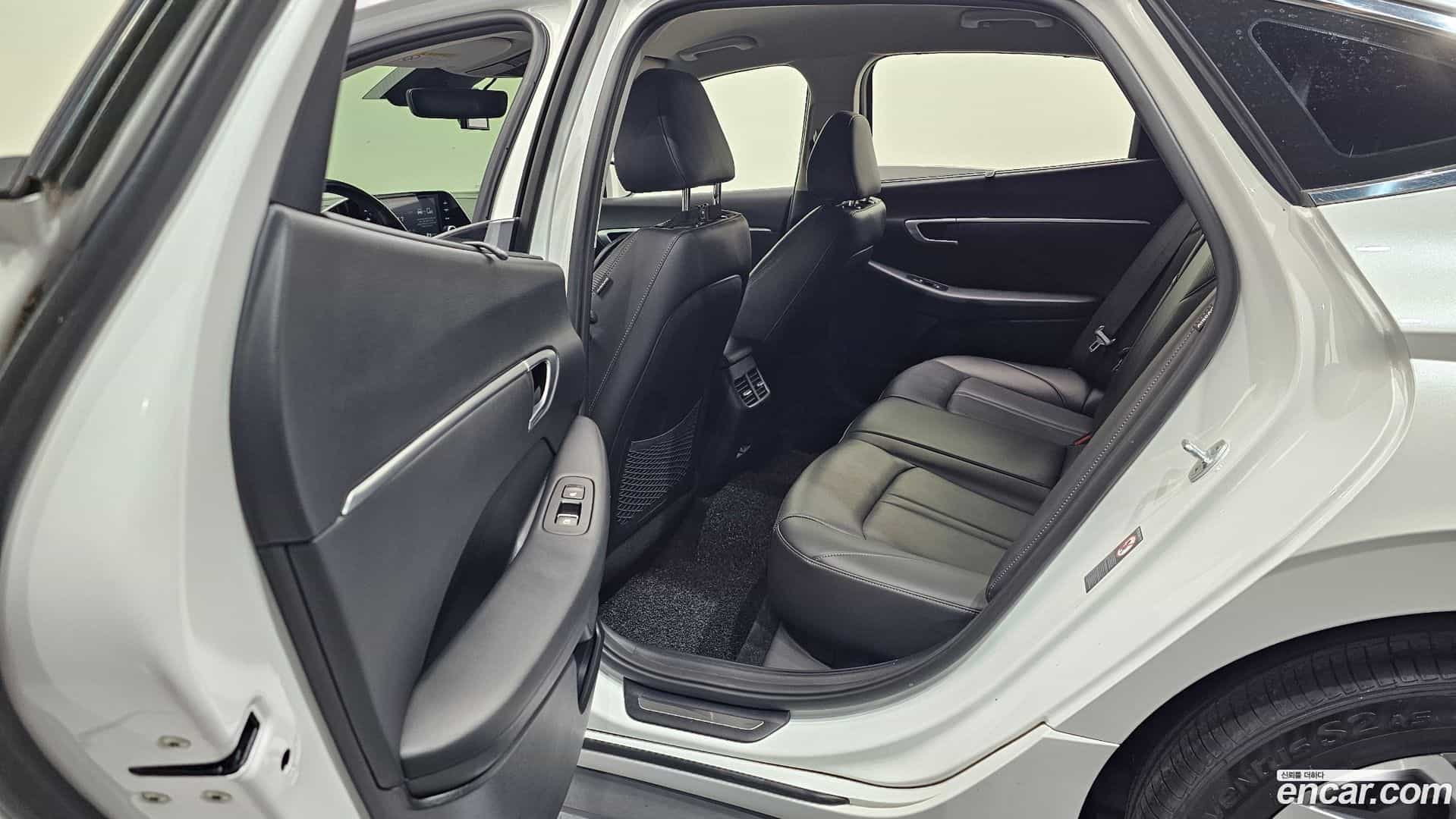 Sonata Hyundai 2019.4-INNER-036