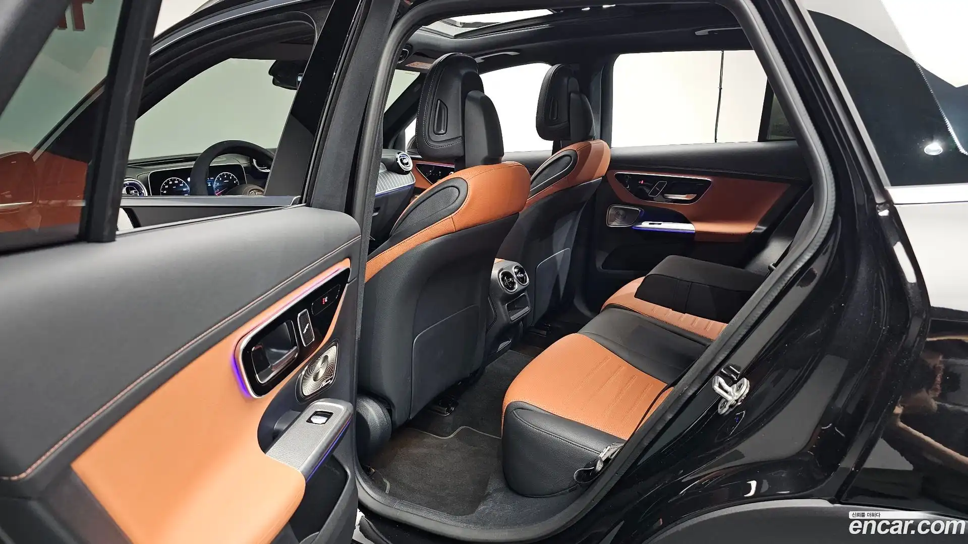 GLC-Class Mercedes-Benz 2026.2-OPTION-016