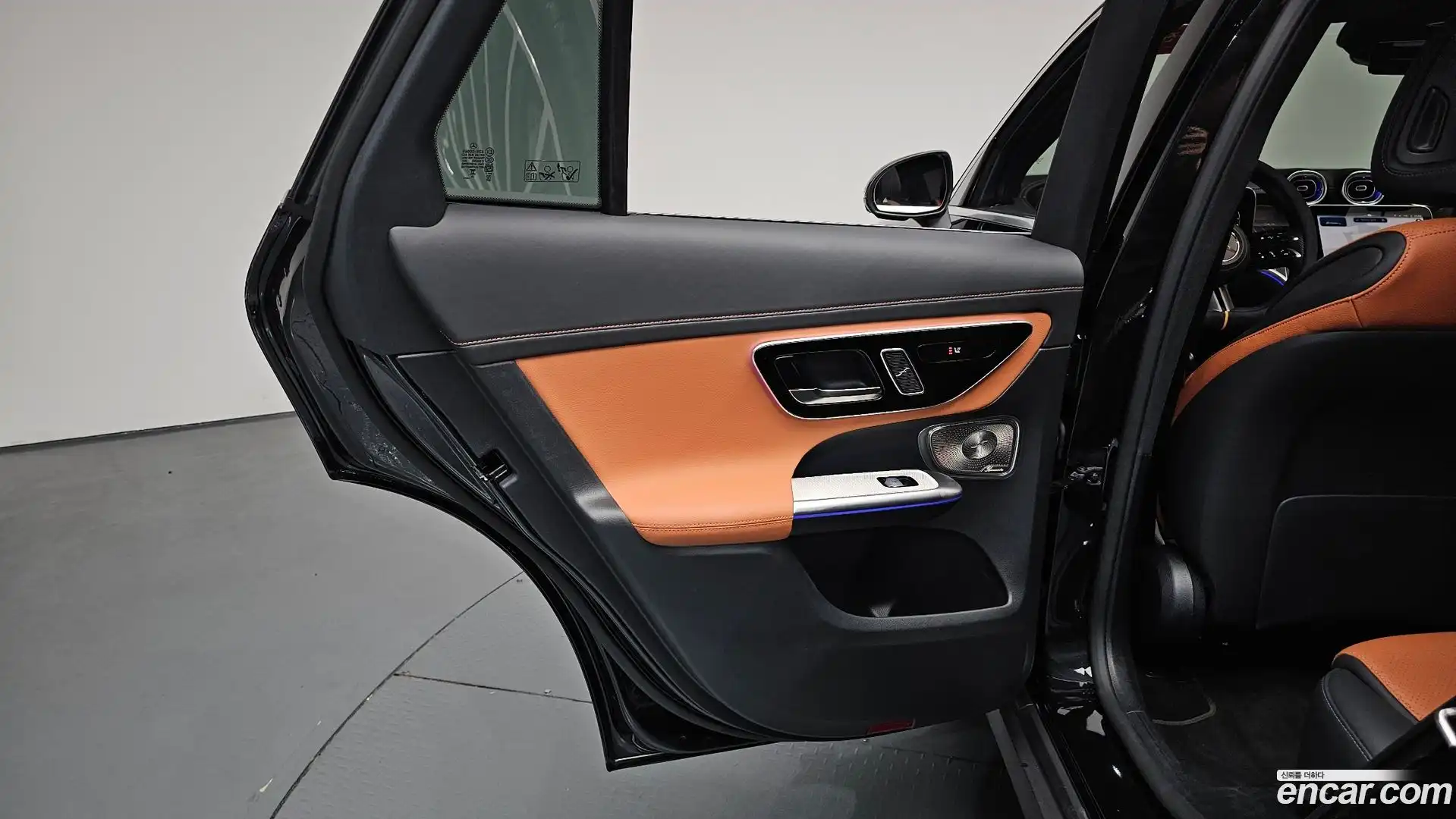 GLC-Class Mercedes-Benz 2026.2-INNER-035