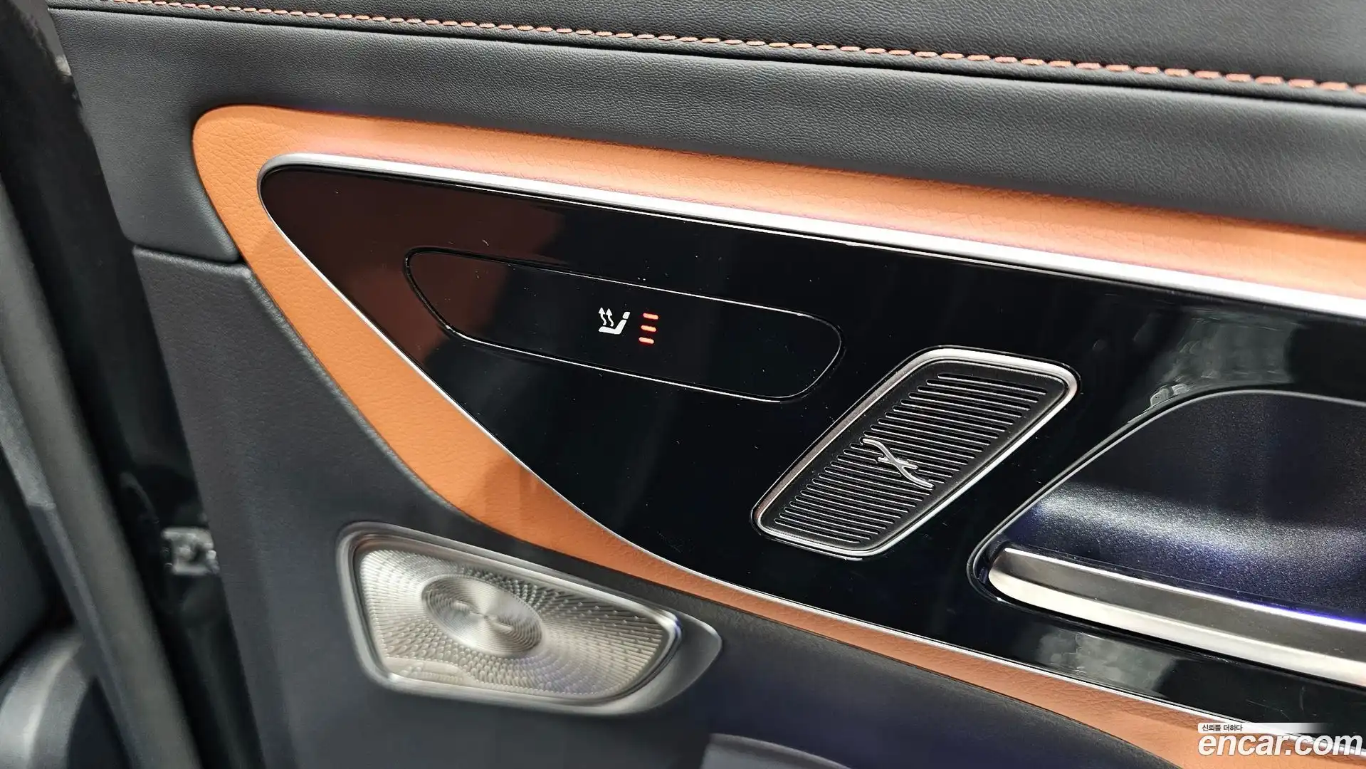 GLC-Class Mercedes-Benz 2026.2-OPTION-047