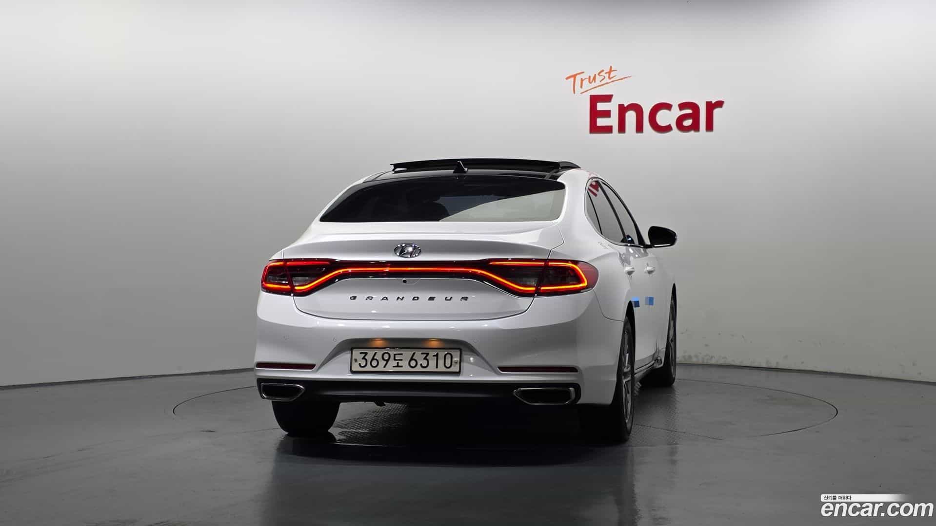 Grandeur Hyundai 2017.8-OUTER-004