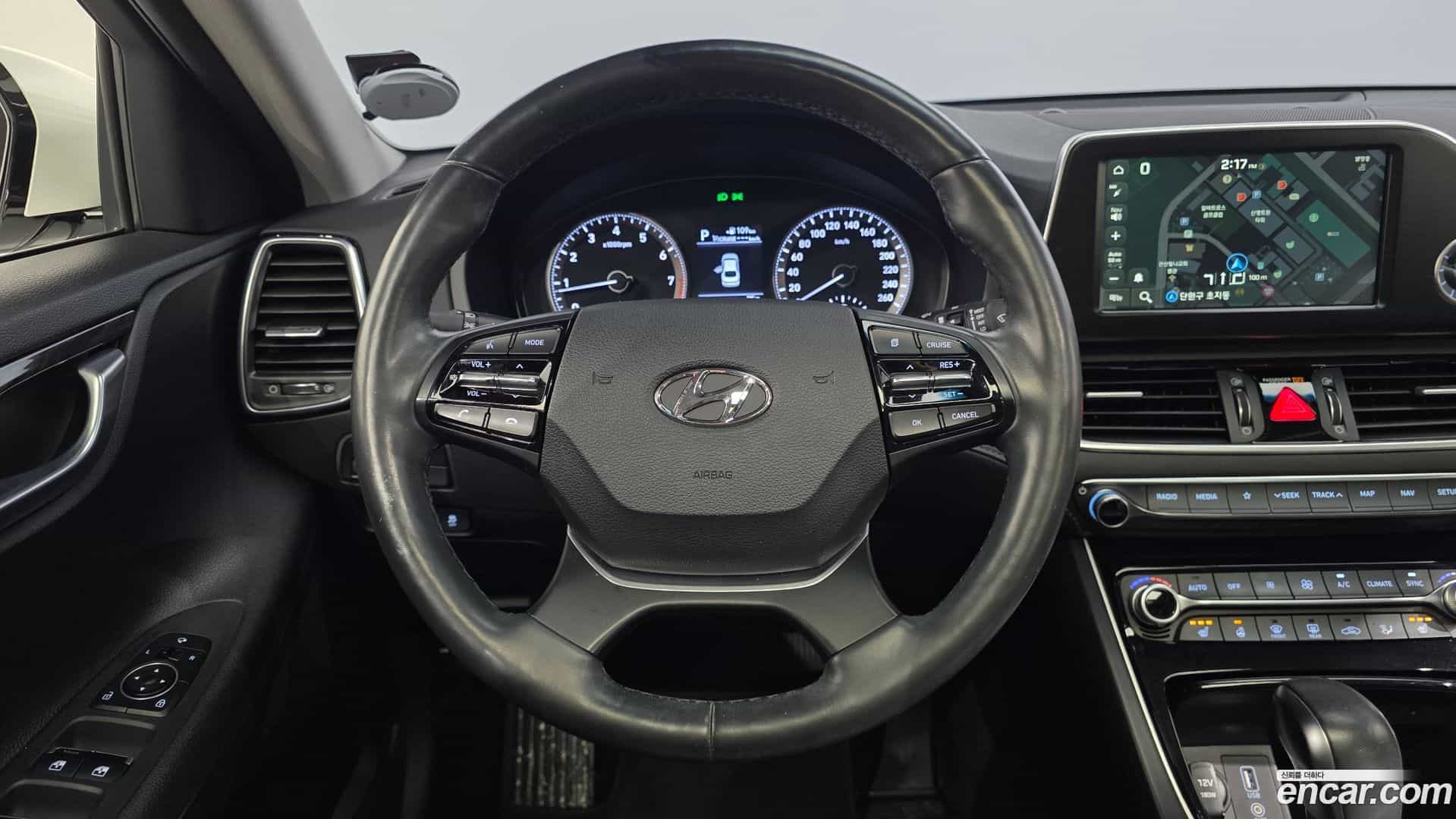 Grandeur Hyundai 2017.8-OPTION-017