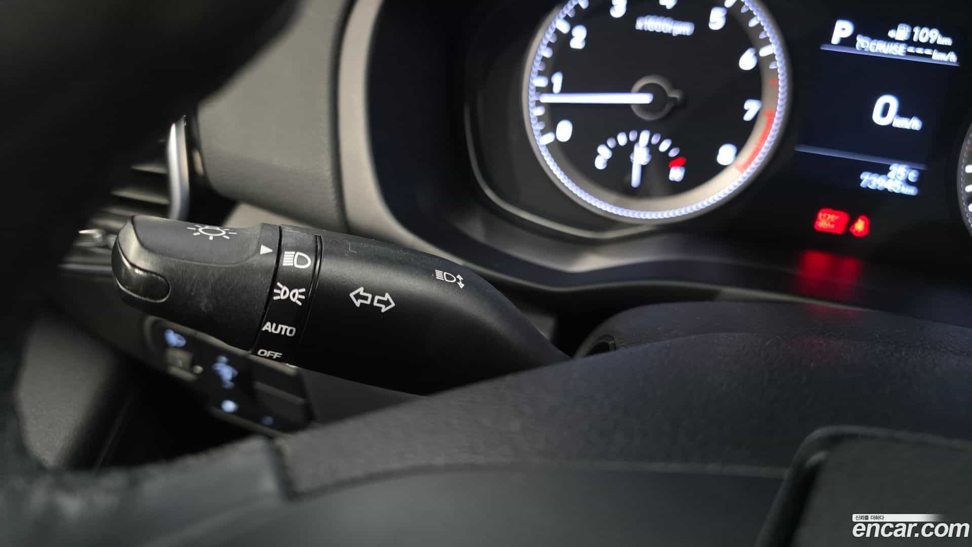 Grandeur Hyundai 2017.8-OPTION-020