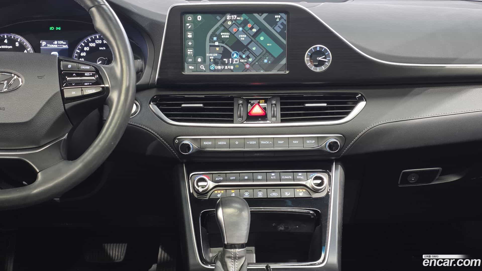 Grandeur Hyundai 2017.8-OPTION-023